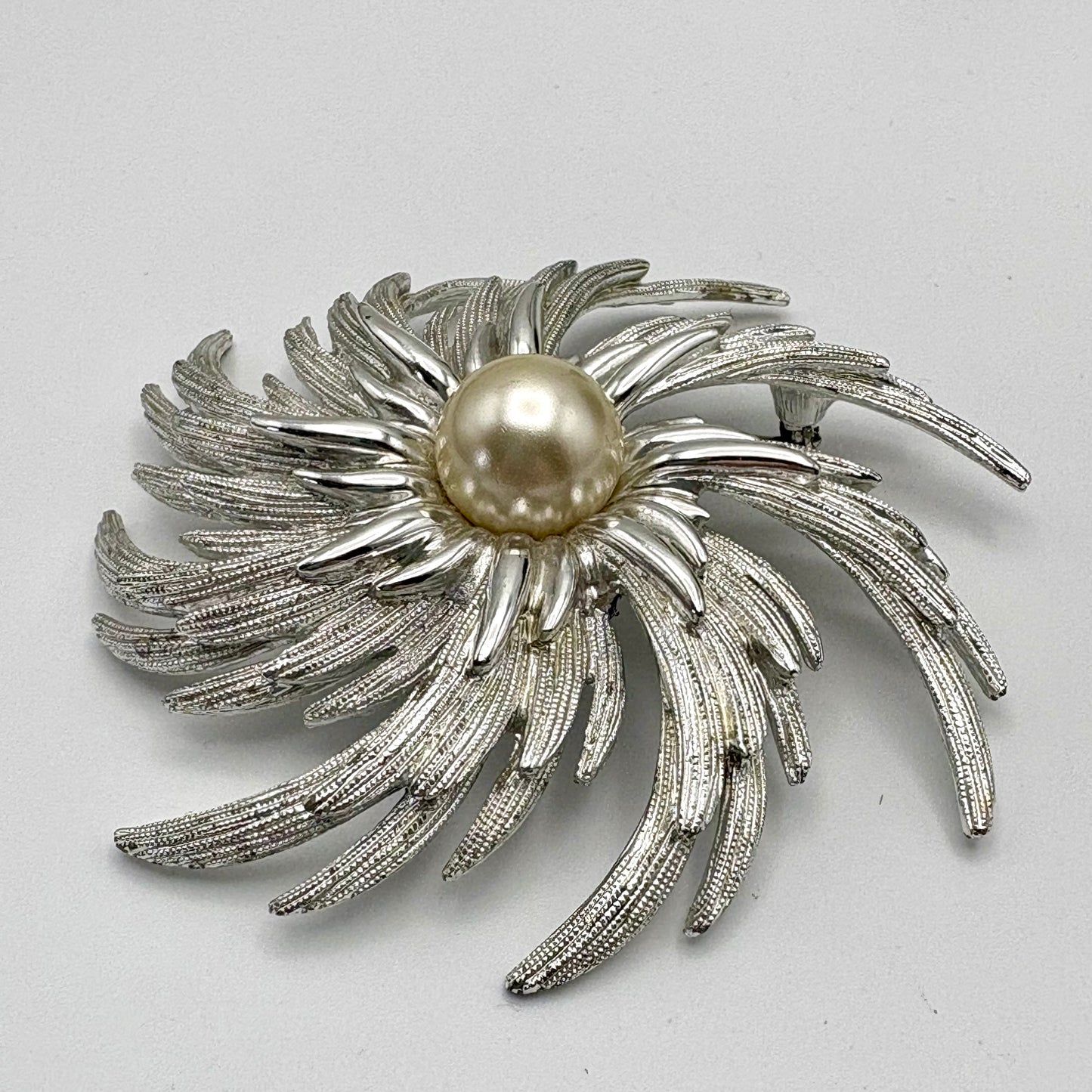 1962 Sarah Coventry Pinwheel Demi-Parure
