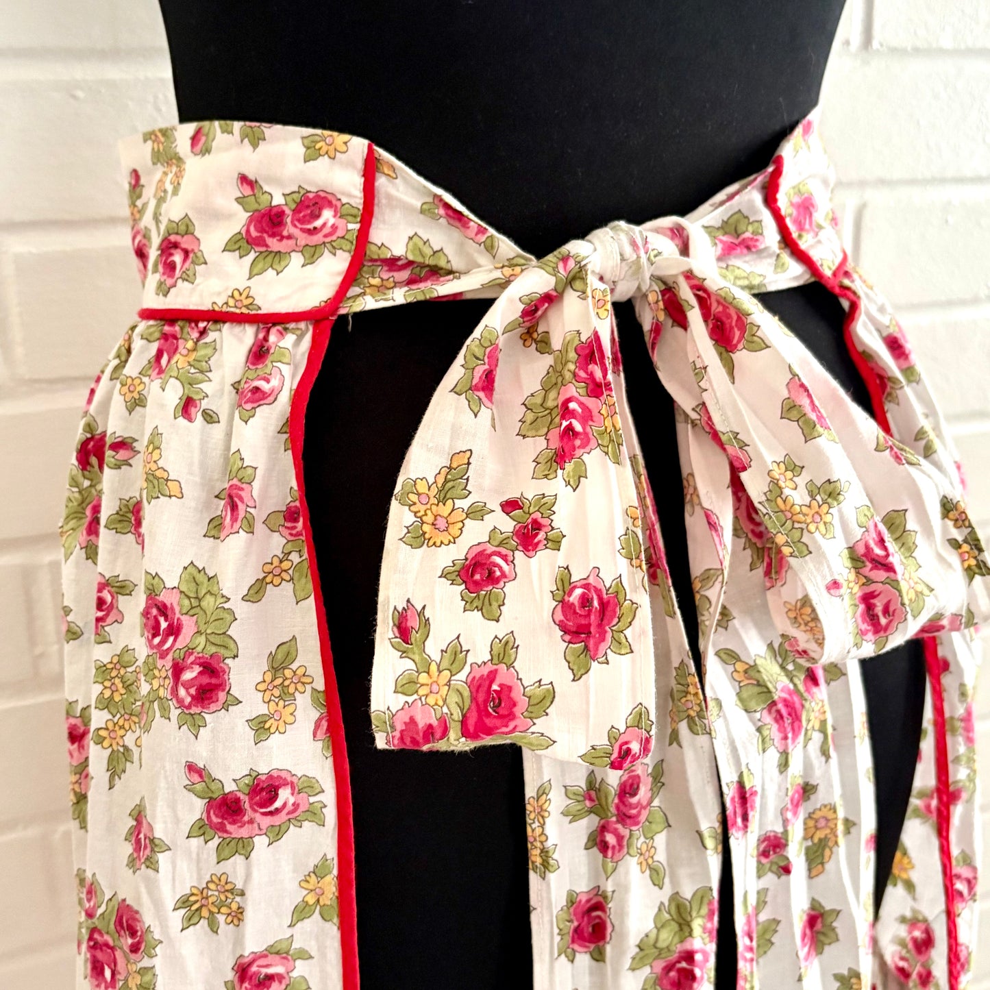 1950s Vintage Flowered Apron