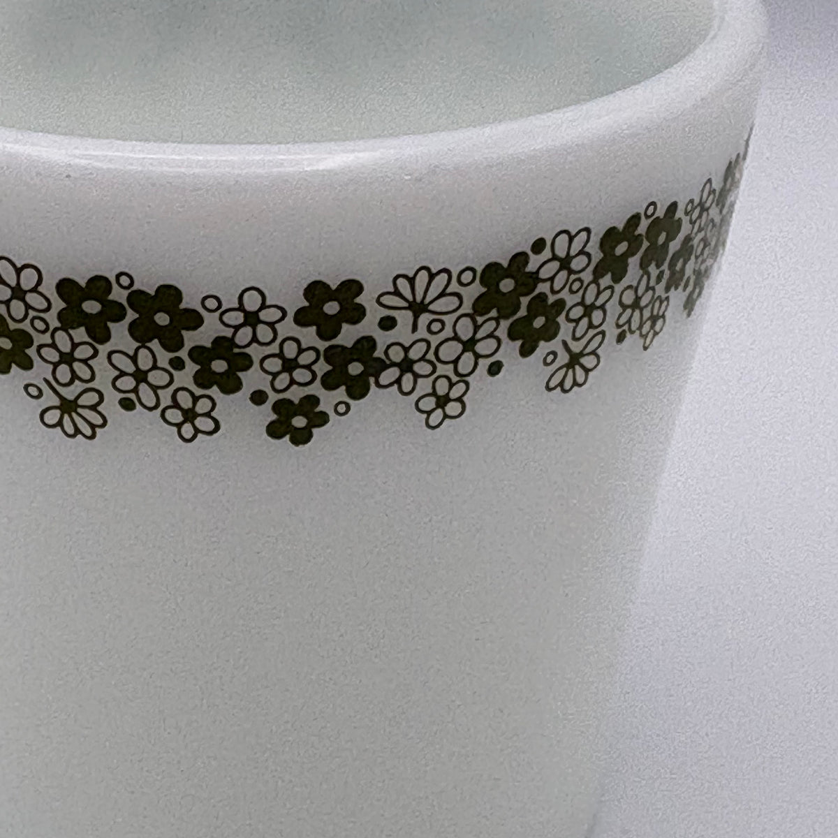 1970s Pyrex Crazy Daisy Mugs -Set of 2