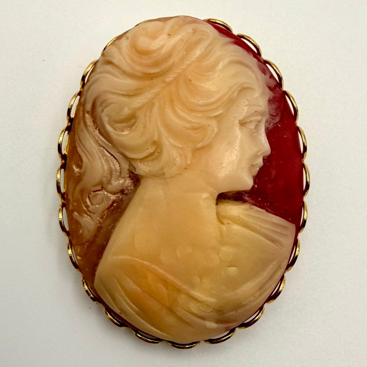 1970s Carnelian Colored Cameo Brooch