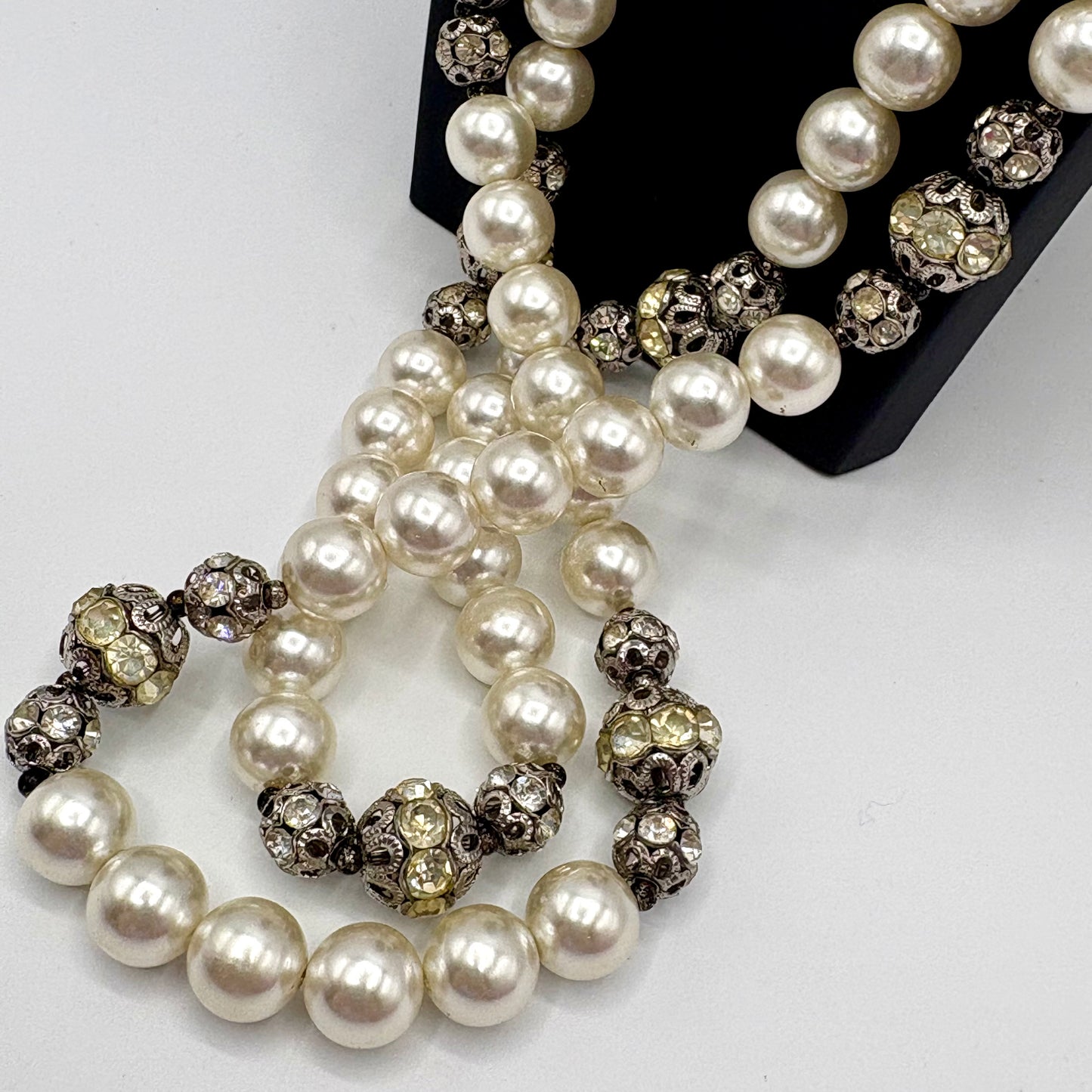 1960s Double Strand Pearl and Rhinestone Bead Necklace