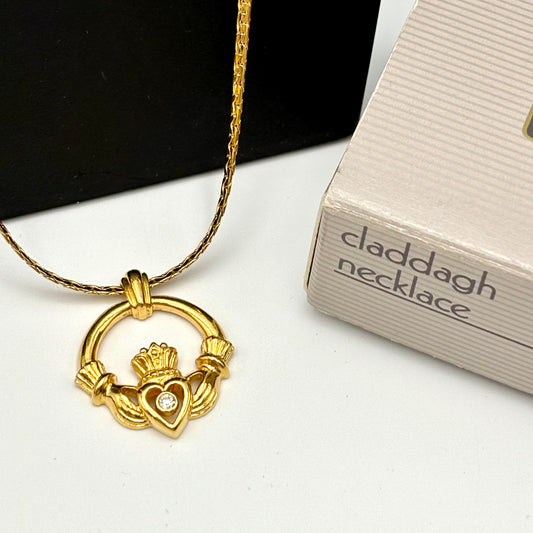 1992 Avon Charming Claddagh Nekclace