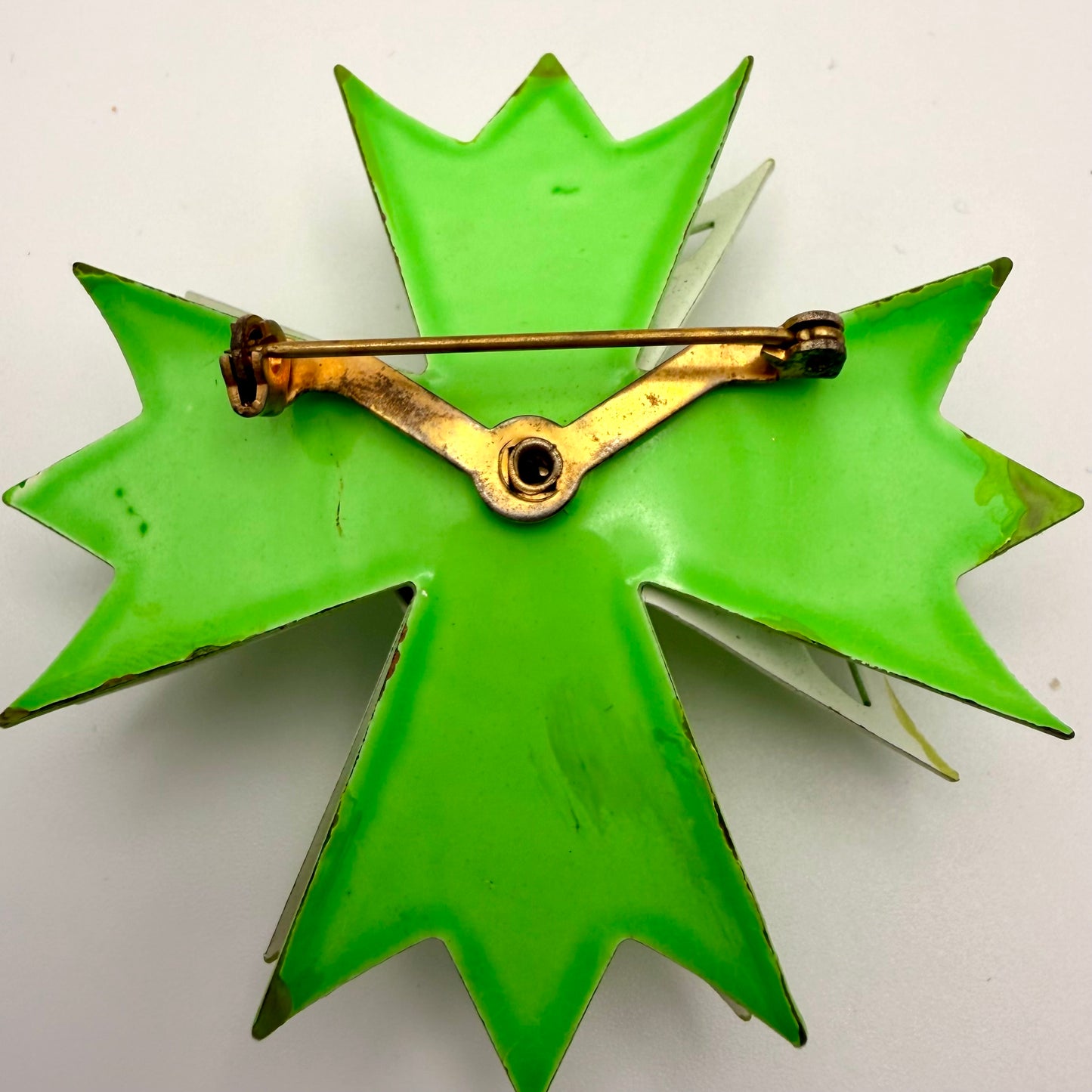 Late 60s/ Early 70s Enamel Flower Brooch