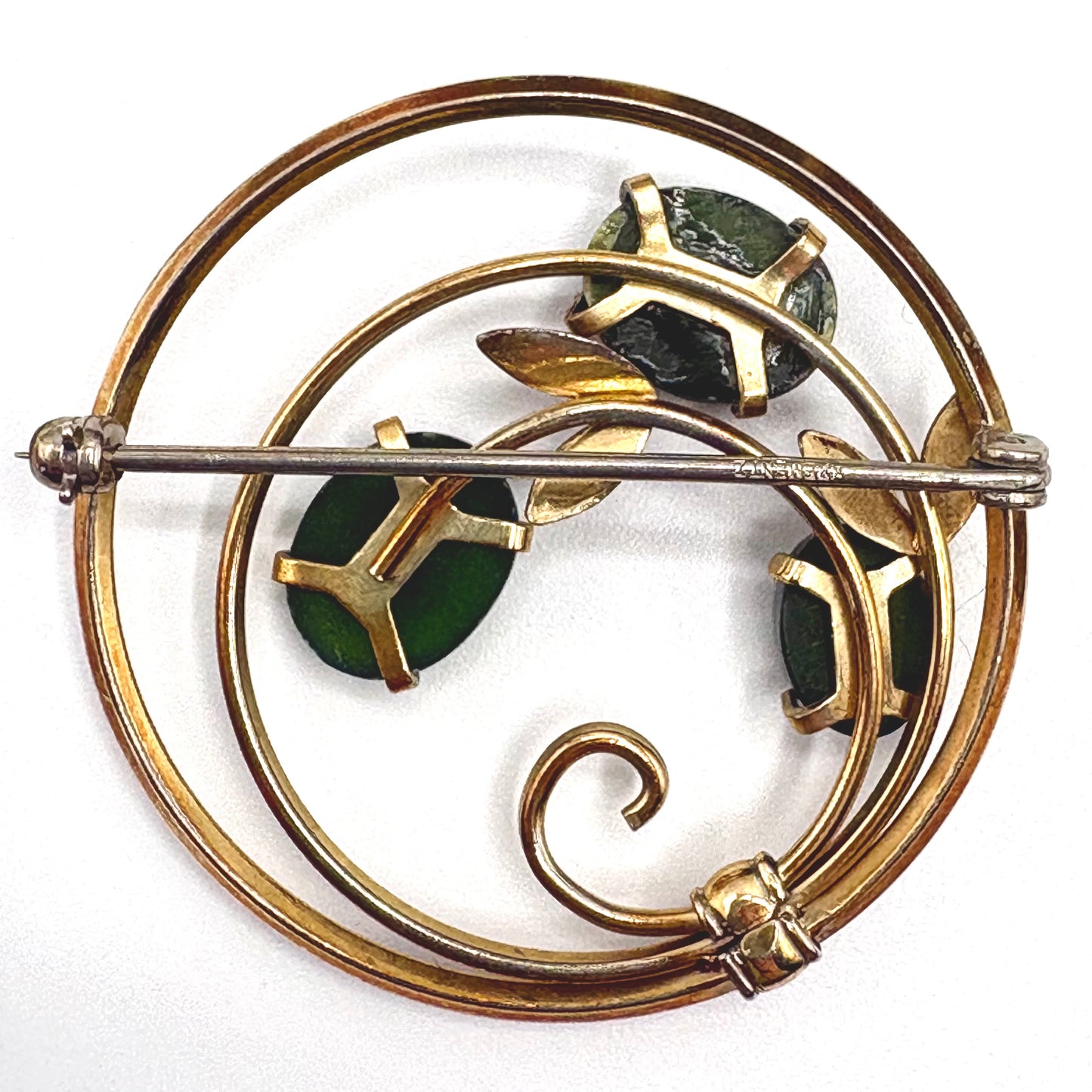 1960s Krementz Cabochon Stone Flower Gold Circle Brooch