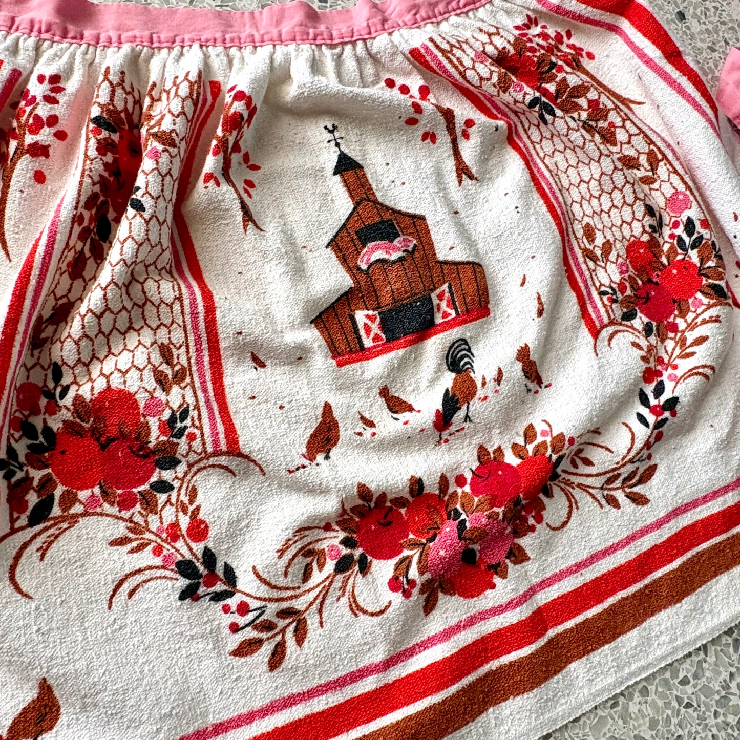 Late 60s/ Early 70s Sayco Screen Printed Tea Towel Apron