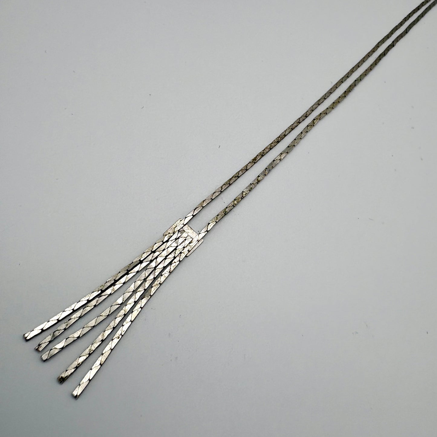 1980 Avon Subtle Shimmer Necklace