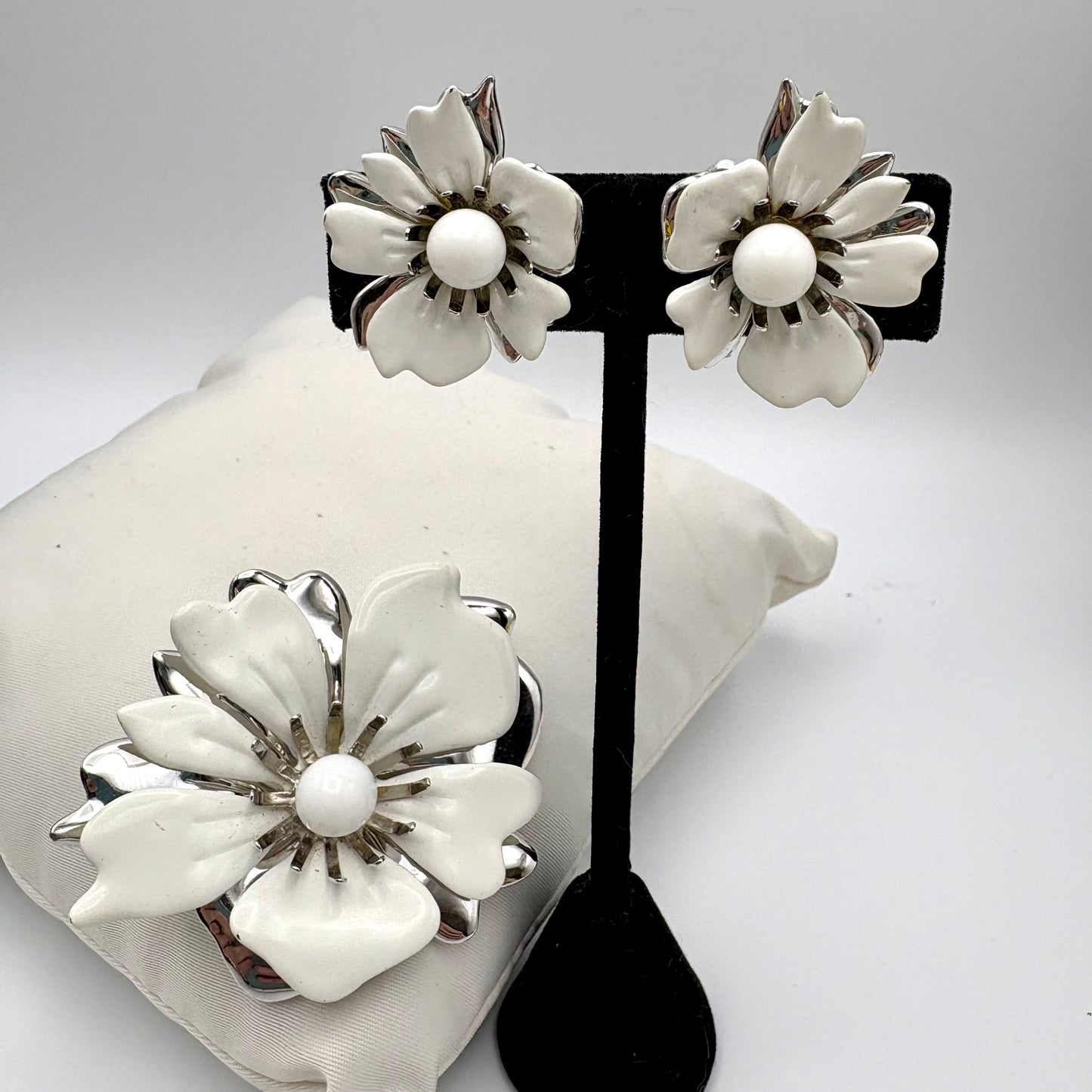 1970s Sarah Coventry New Summer Magic Parure