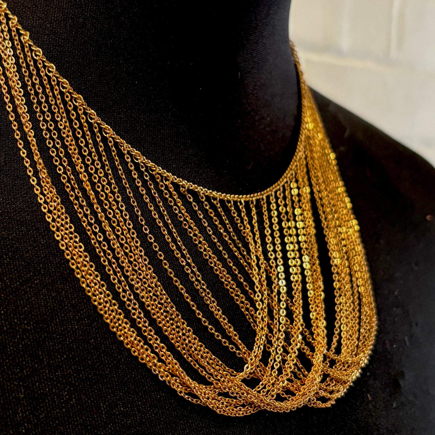 1977 Sarah Covenrtry Caprise Bib Necklace (15 1/2")