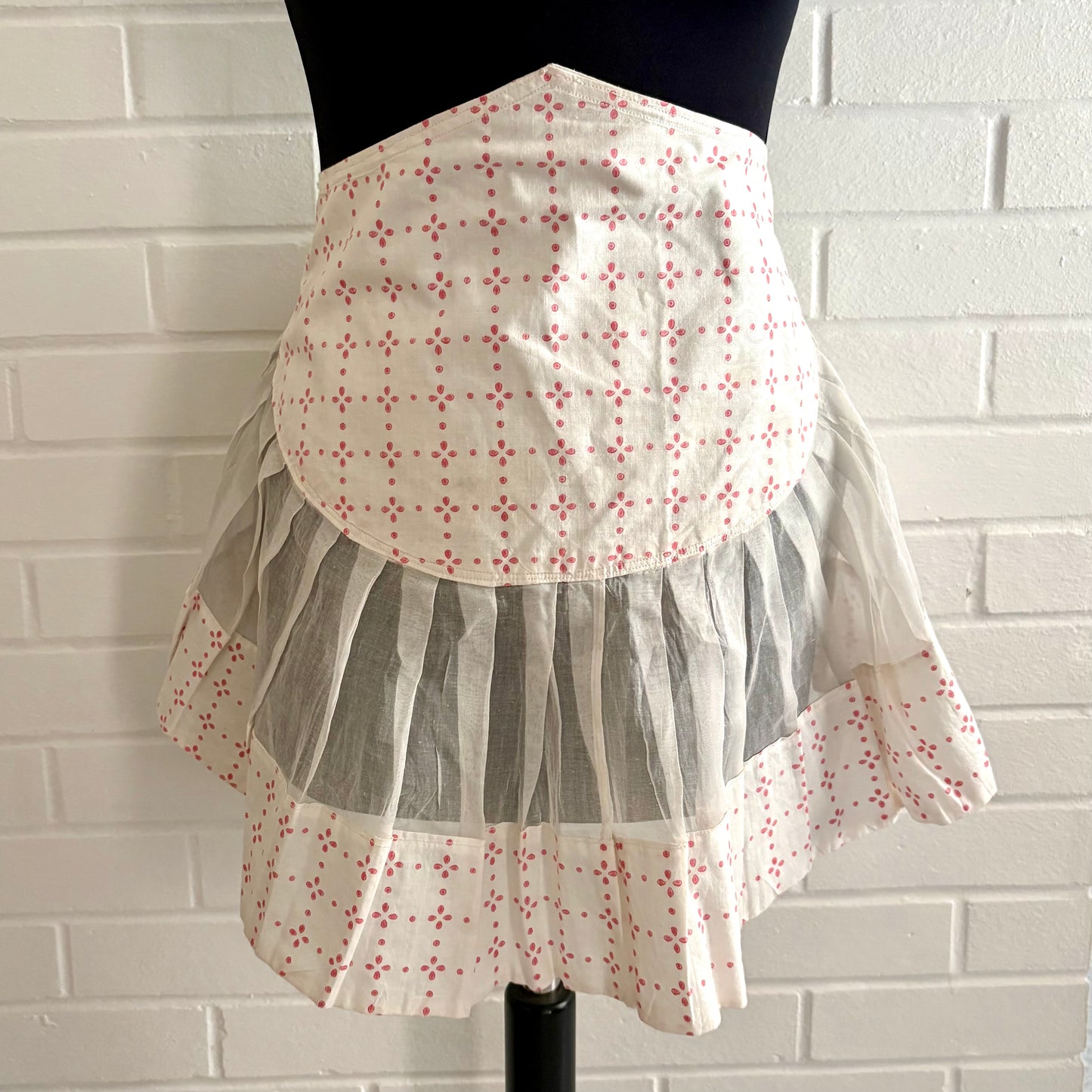 1950s Vintage Pleated Party Apron