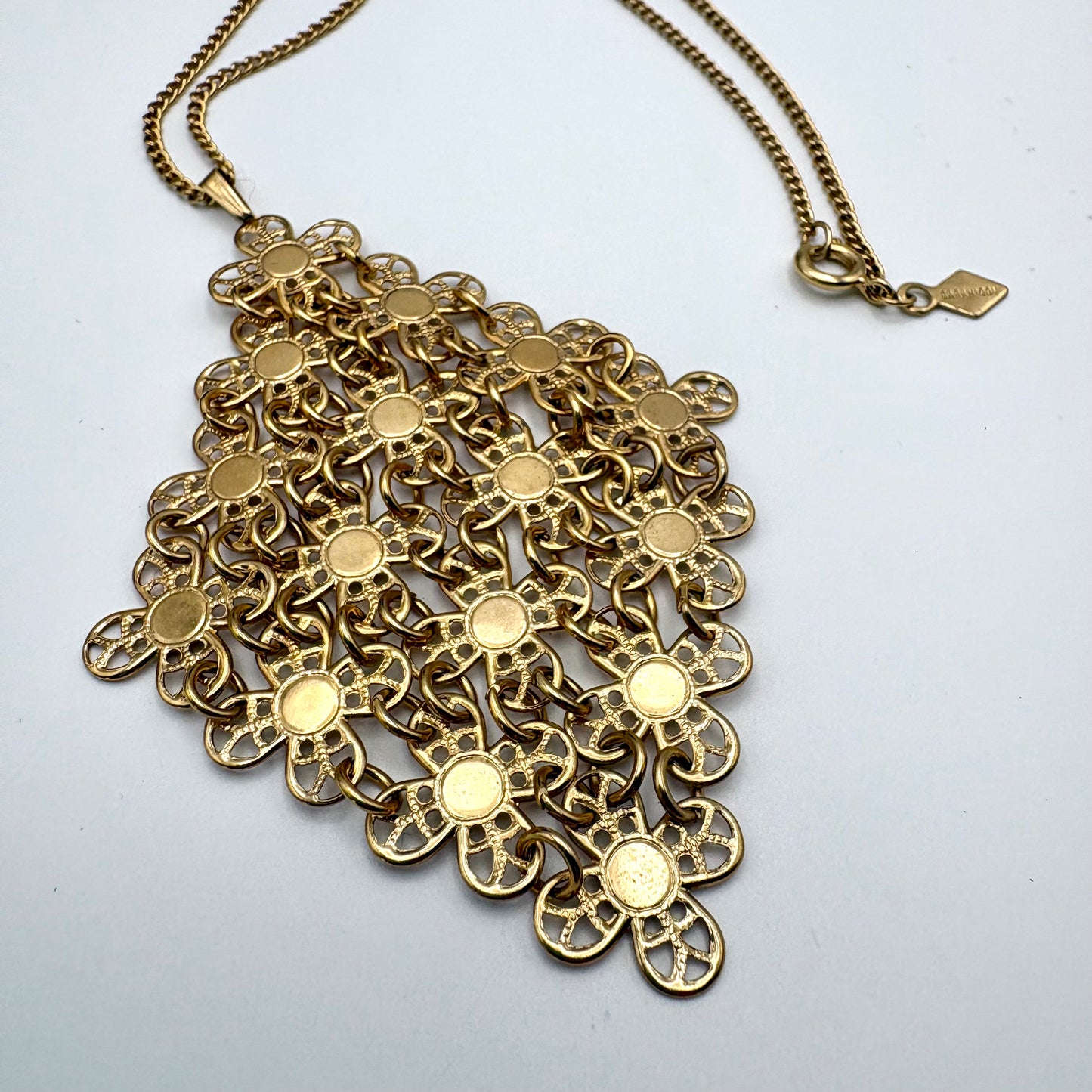 1971 Sarah Coventry Golden Petals Necklace