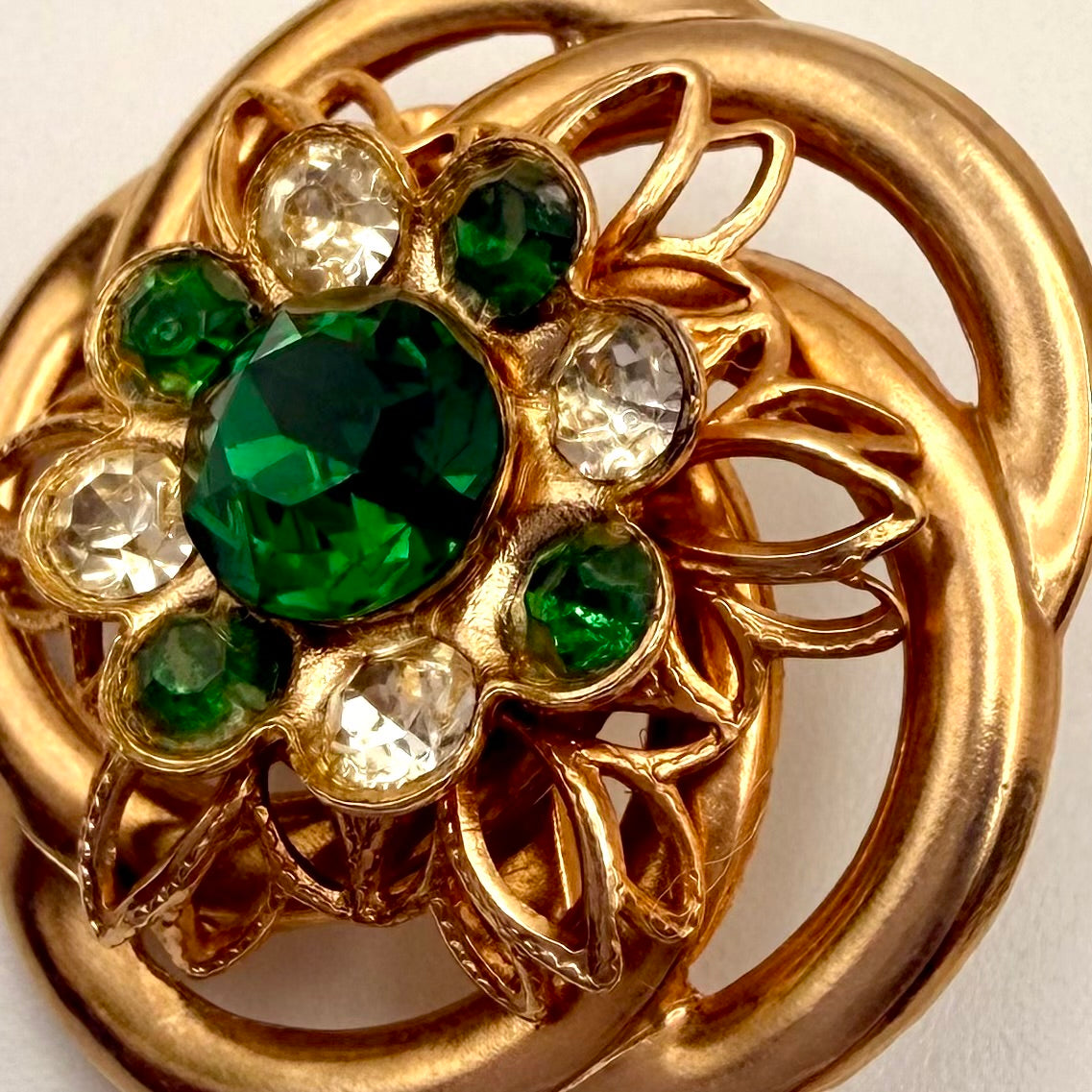 1960s Round Floral Rhinestone Brooch