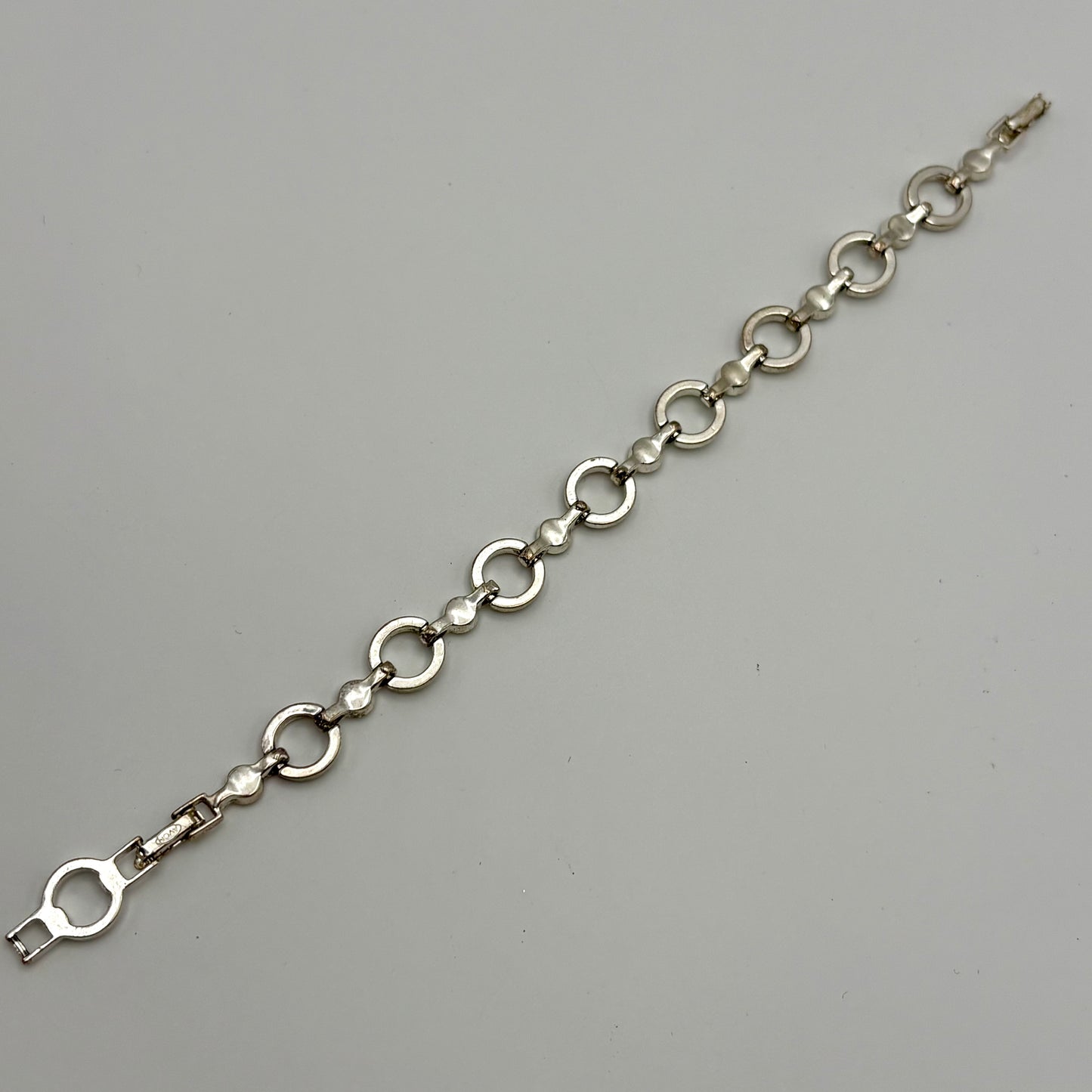 90s/00s Avon Sparking Circle Link Tennis Bracelet