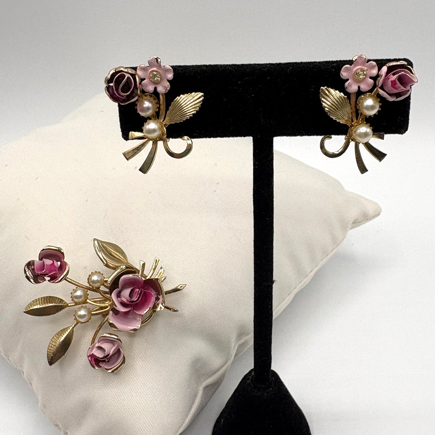 50s/60s Enamel & Pearl Rose Brooch & Earring Set