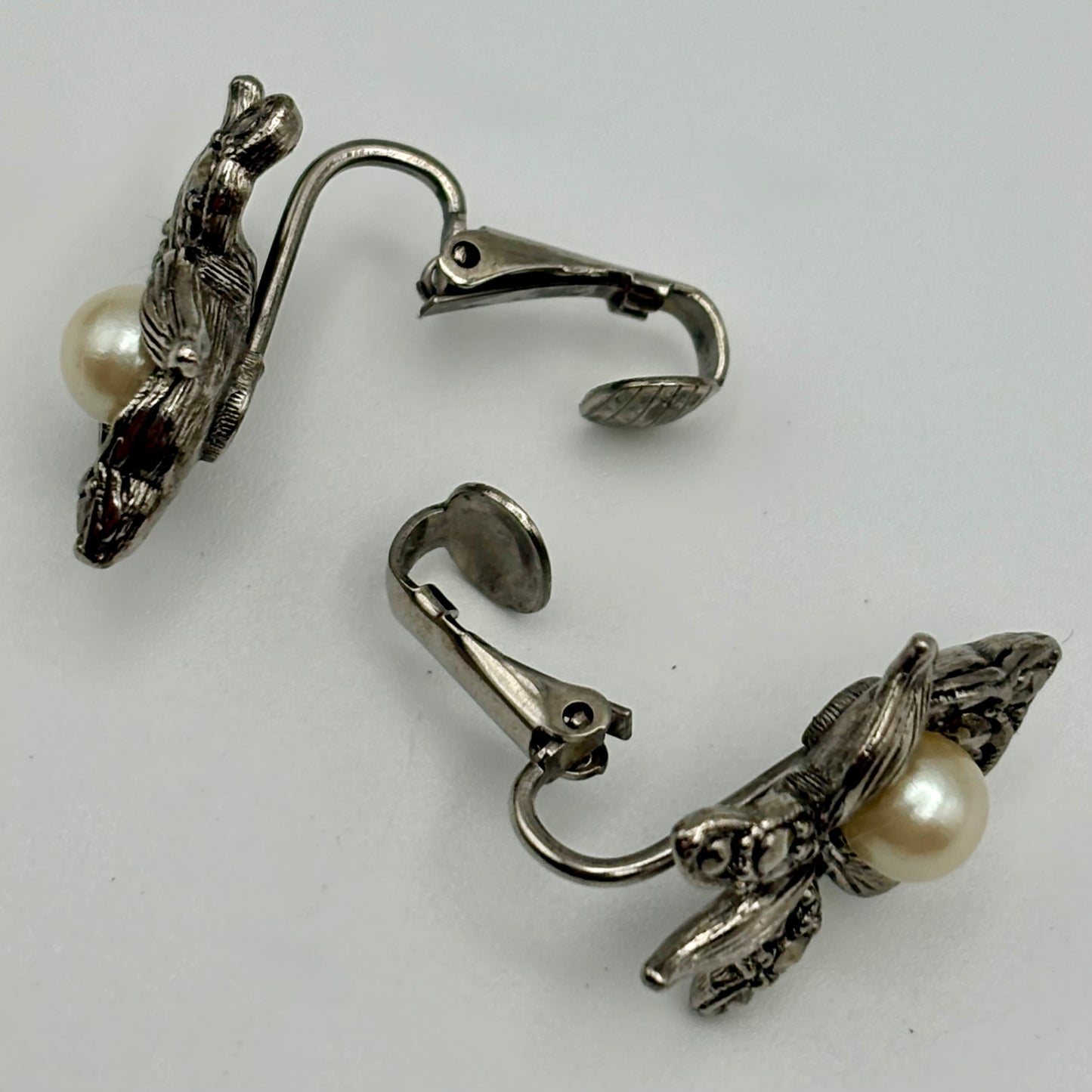 1992 Avon Romantic Blossoms Earrings