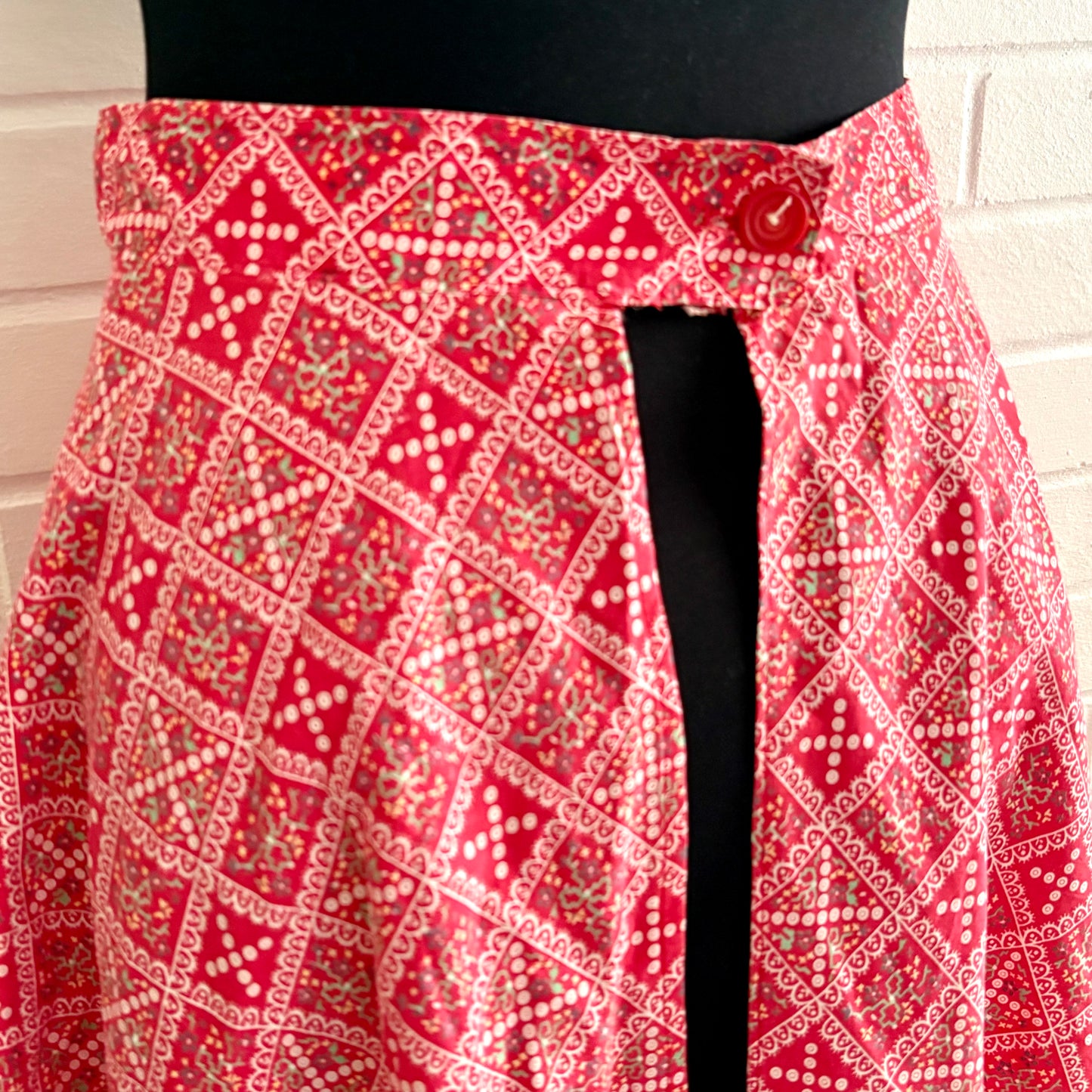 1950s Flowered Print Apron
