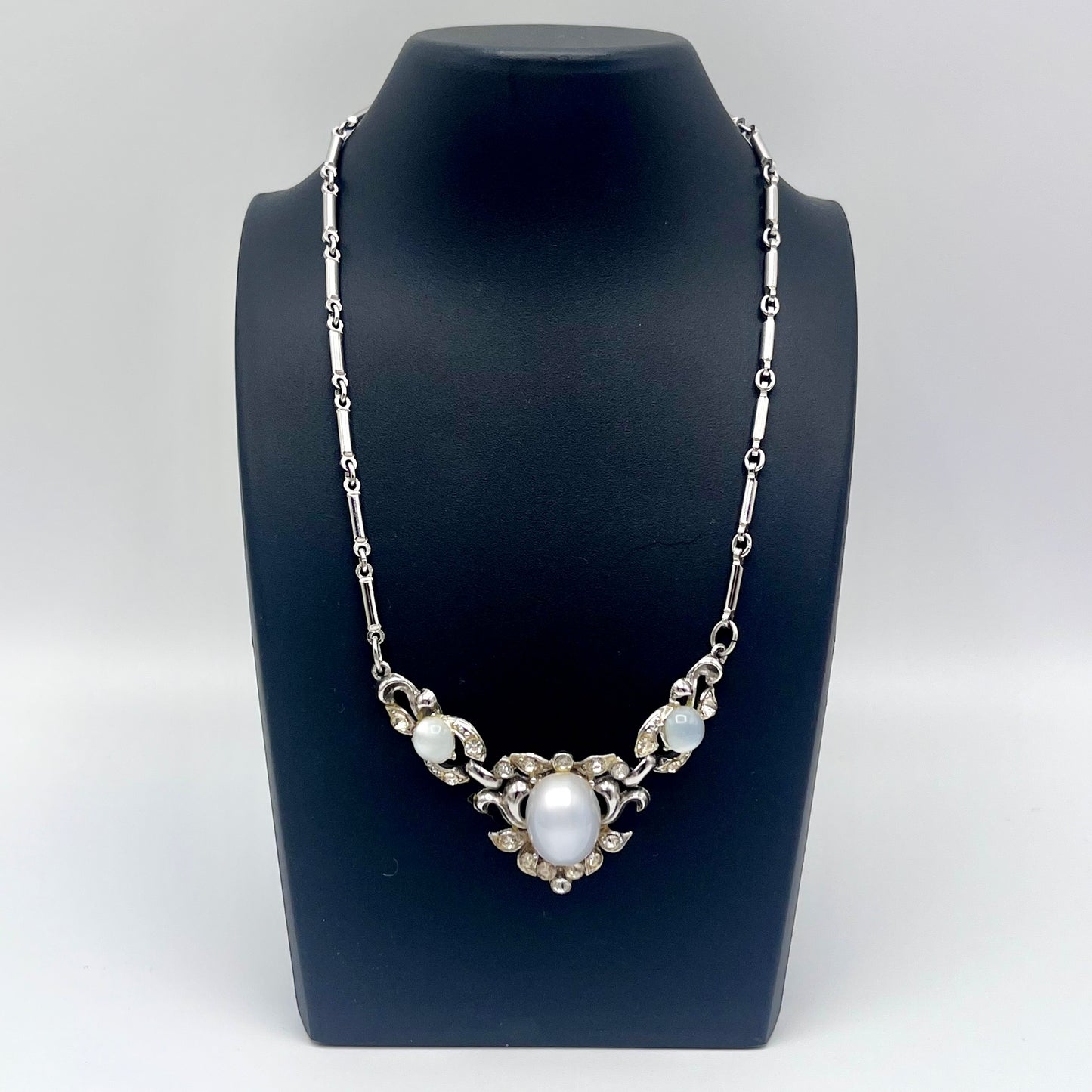 Late 50s/ Early 60s Coro Rhinestone & Cabochon Necklace
