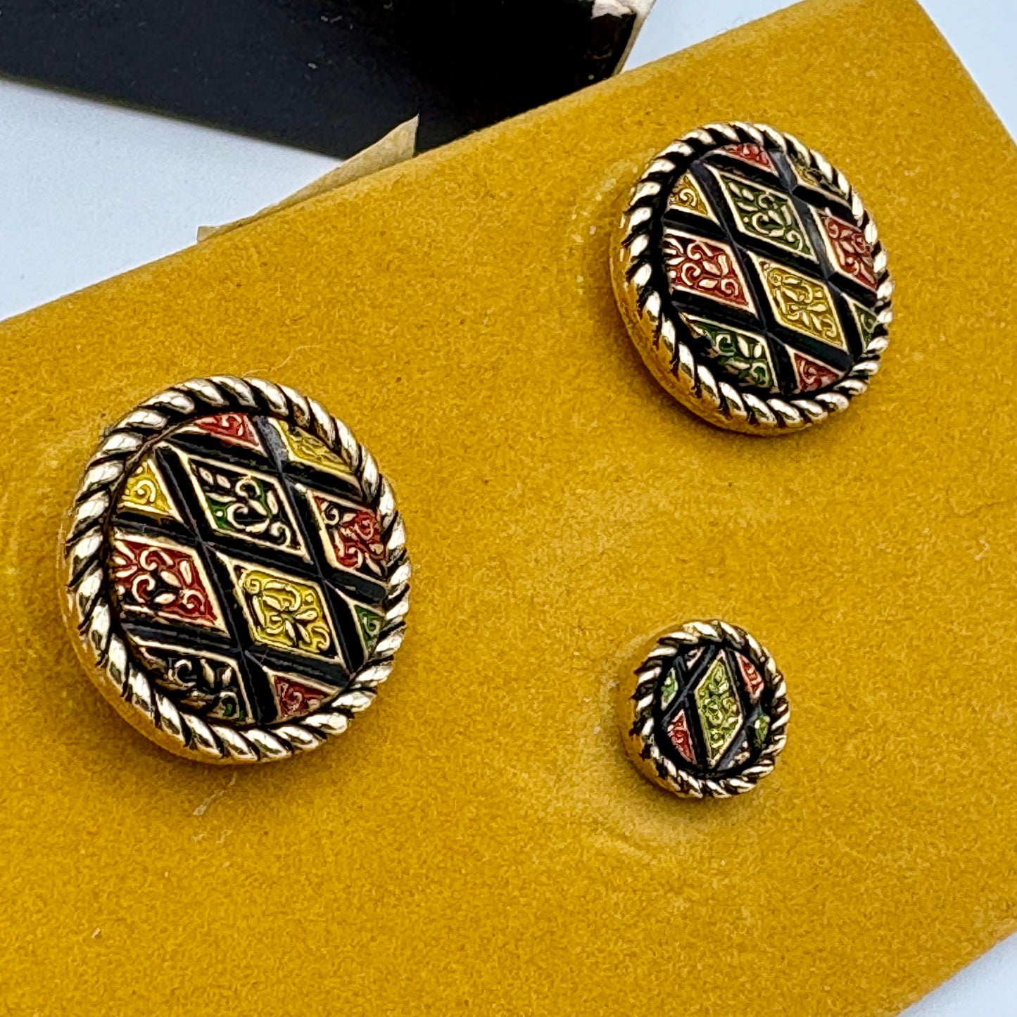 1972 Sarah Coventry Mosaic Men's Set