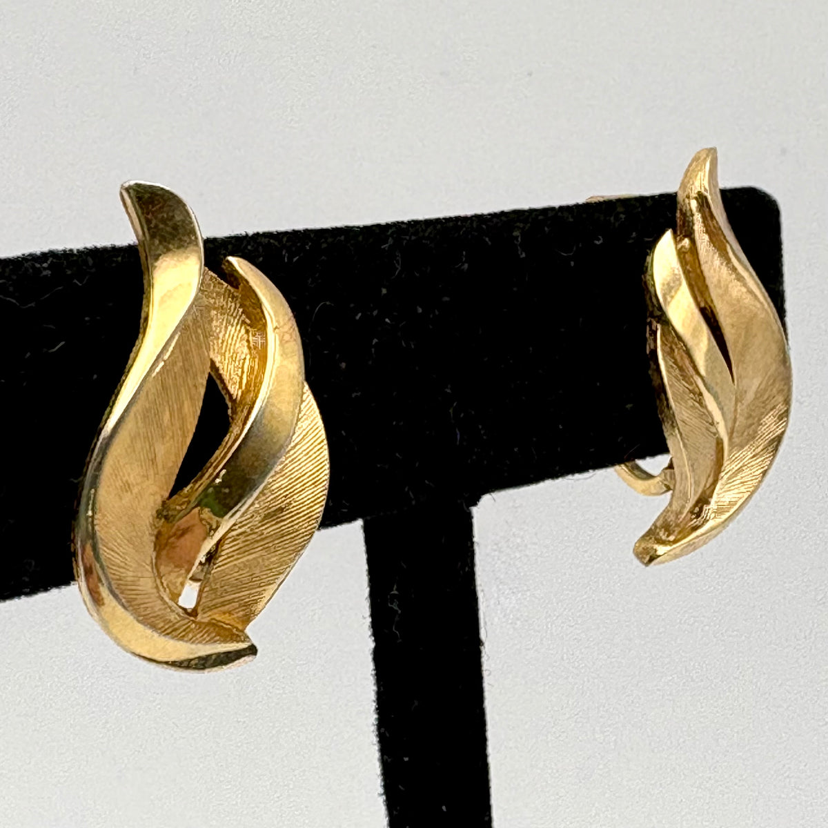 1960s Crown Trifari Abstract Leaf Gold-Tone Earrings
