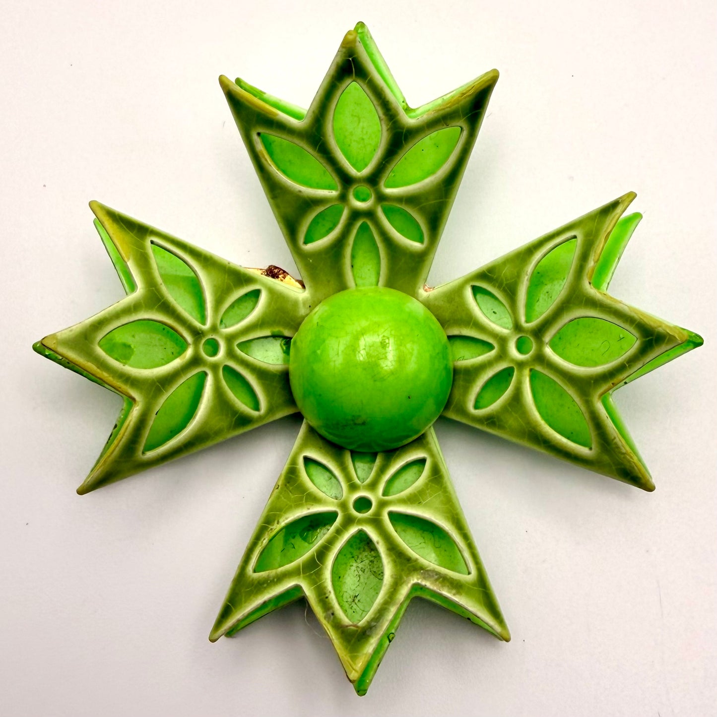 Late 60s/ Early 70s Enamel Flower Brooch