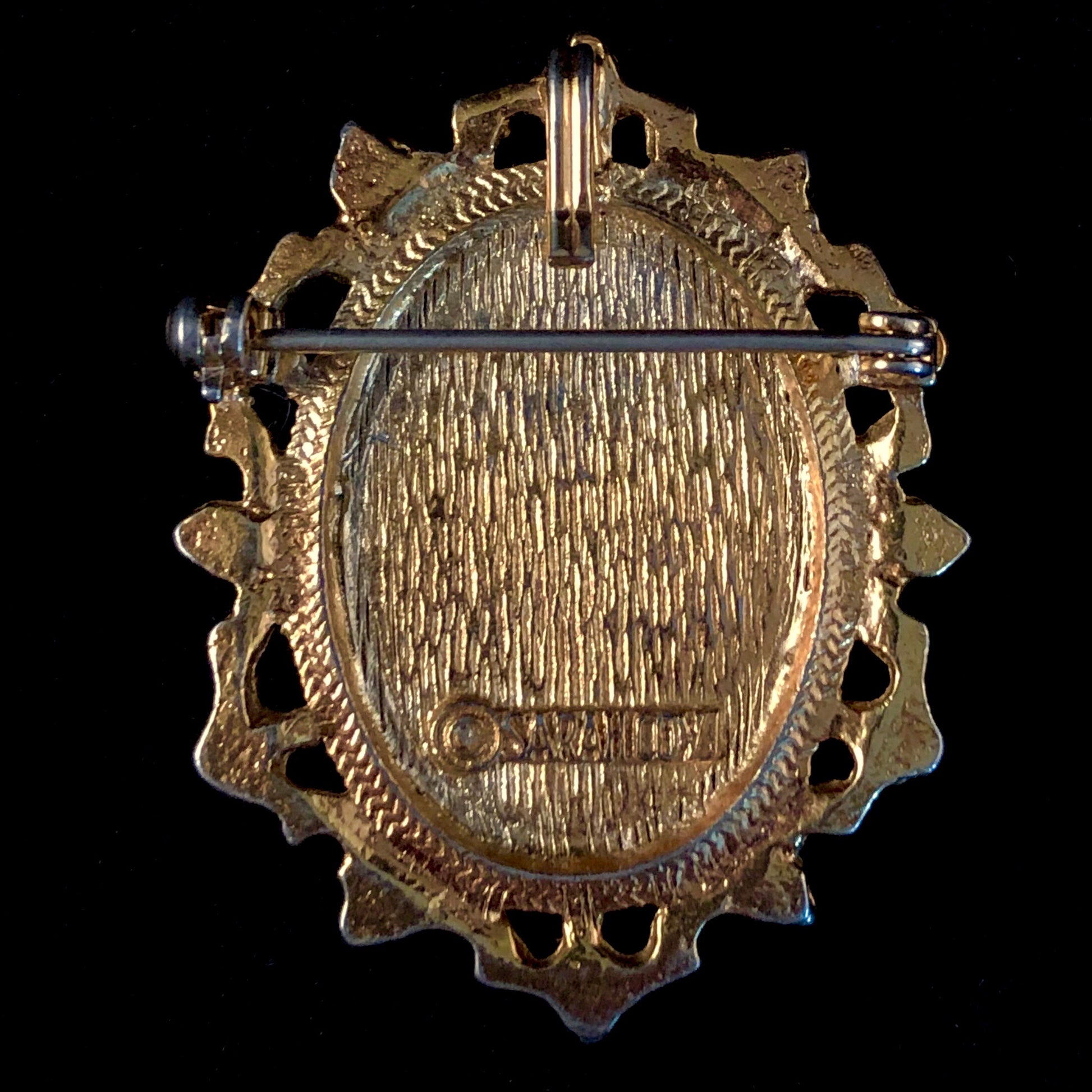 1972 Sarah Coventry Masterpiece Brooch - Retro Kandy Vintage