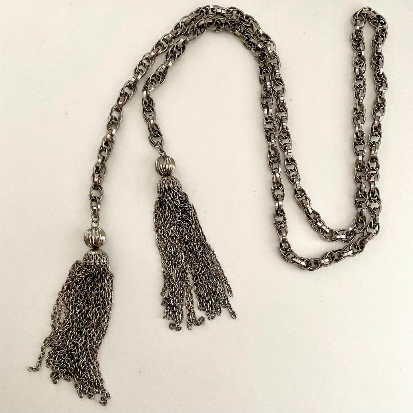 Late 60s/ Early 70s Lariat Tassel Chain Necklace