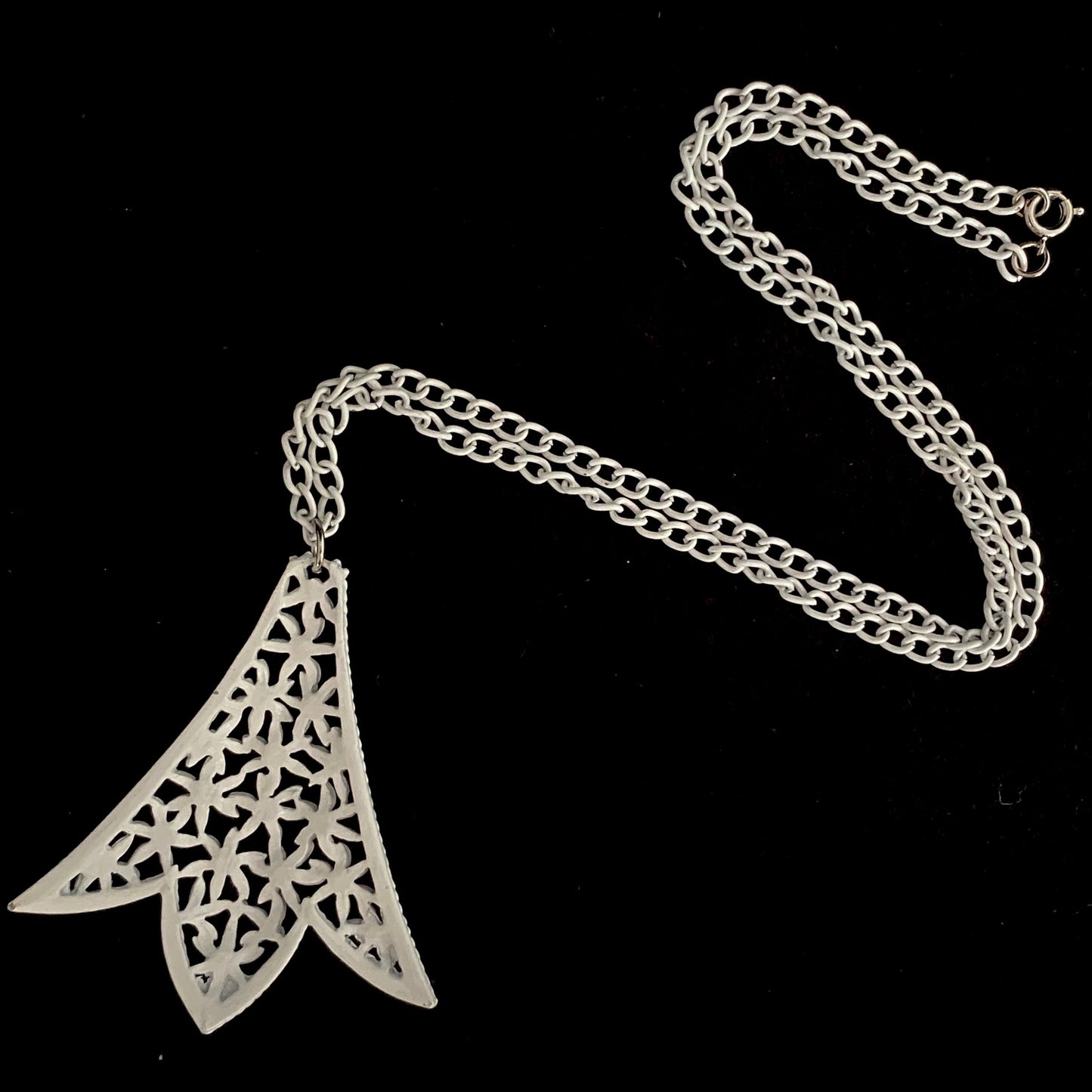 Late 60s/ Early 70s Enamel Flower Necklace