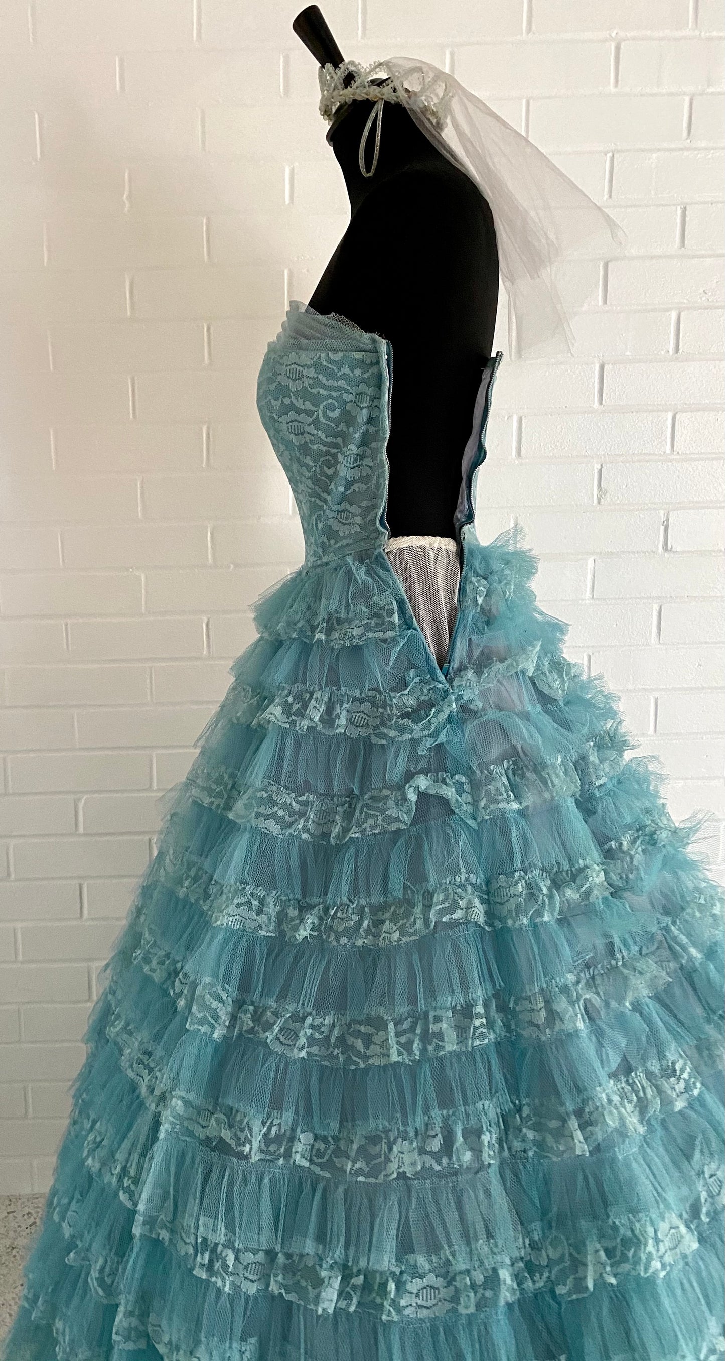 Late 50s/ Early 60s Tulle Strapless Formal Dress