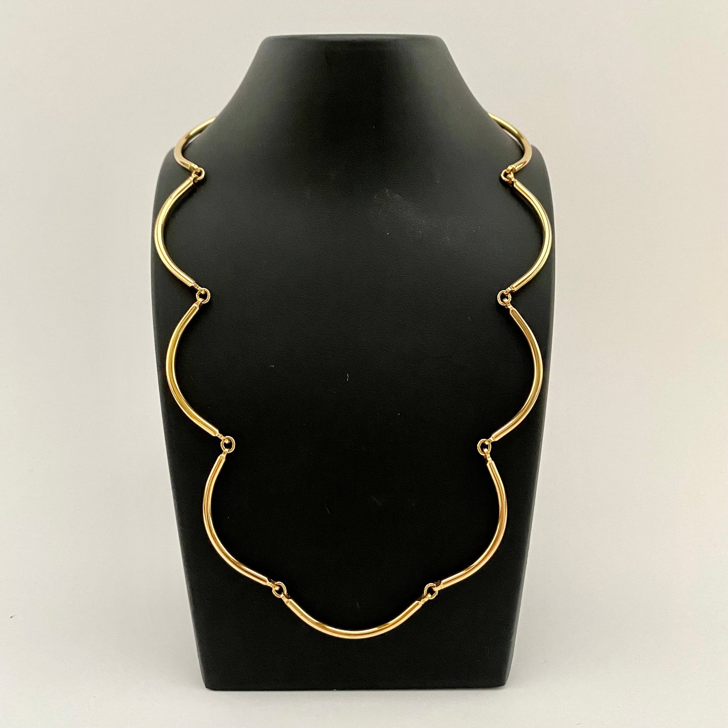 1977 Sarah Coventry Allure Necklace