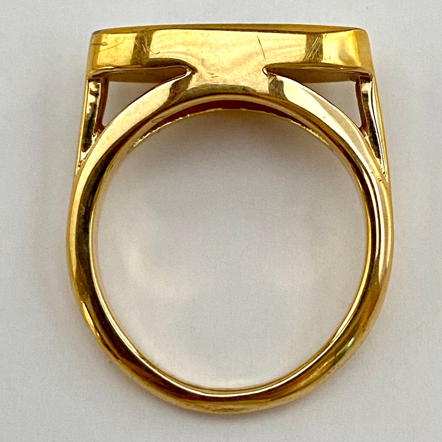 1978 Avon Mother-of-Pearl Ring
