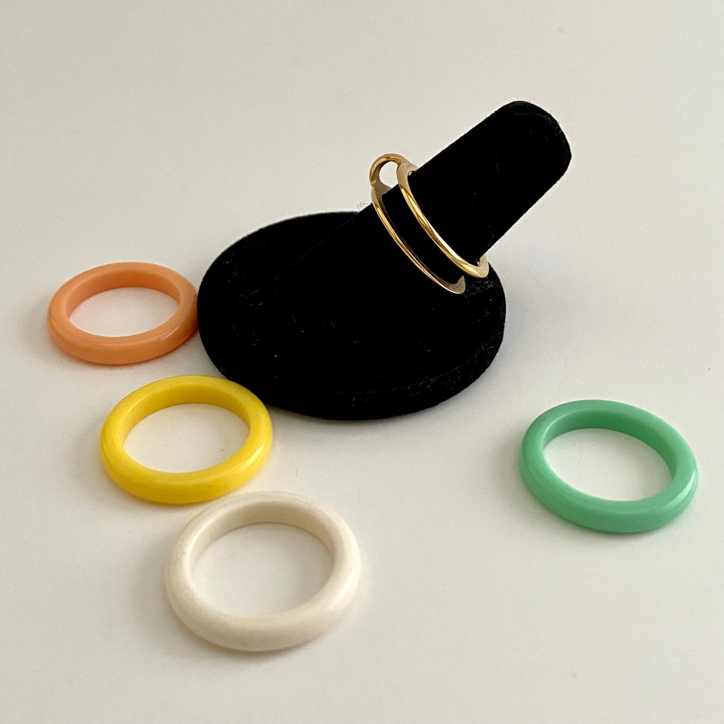 1979 Avon Color-Go-Round Interchangeable Ring