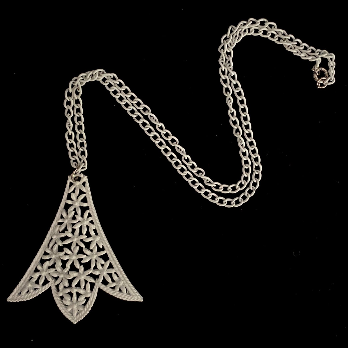 Late 60s/ Early 70s Enamel Flower Necklace