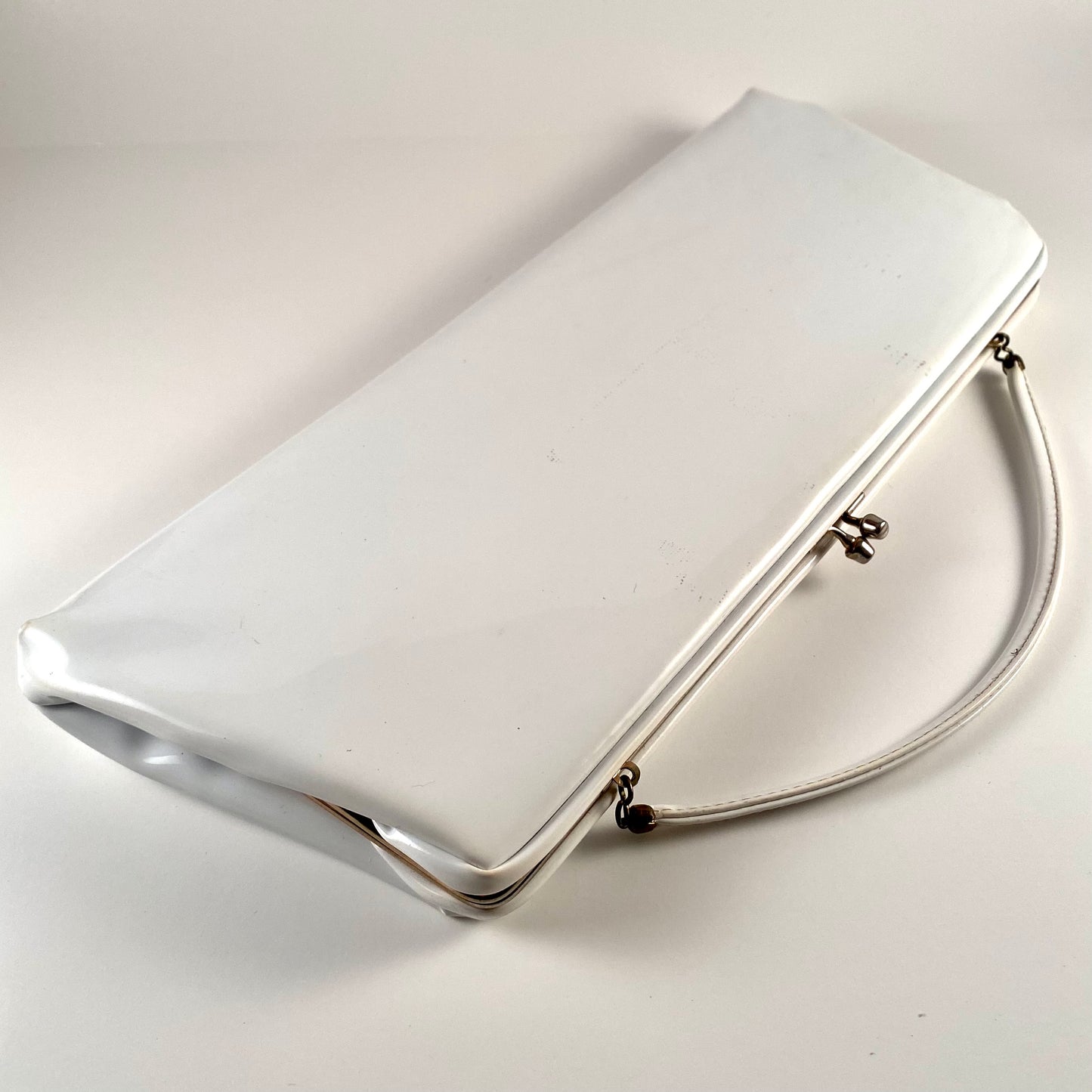1960s HL White Patent Leather Clutch With Optional Handle