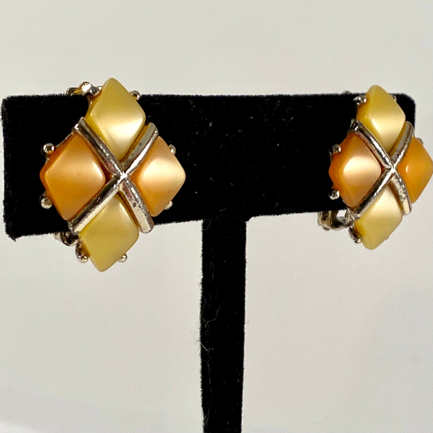 Late 50s/ Early 60s Lucite Clip Earrings