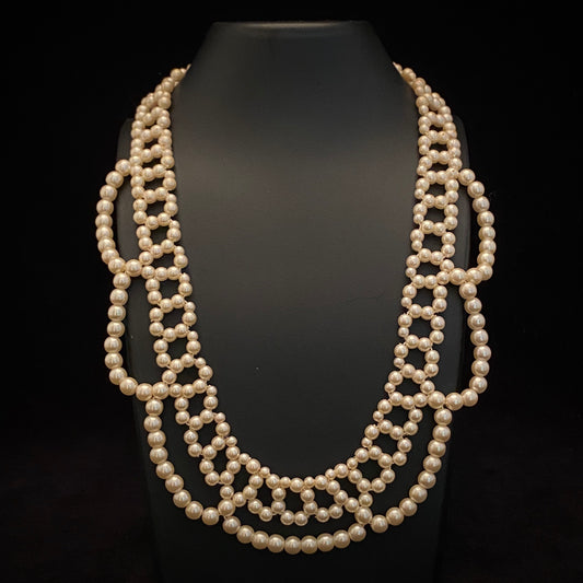 Late 50s/ Early 60s Faux Pearl Collar Necklace