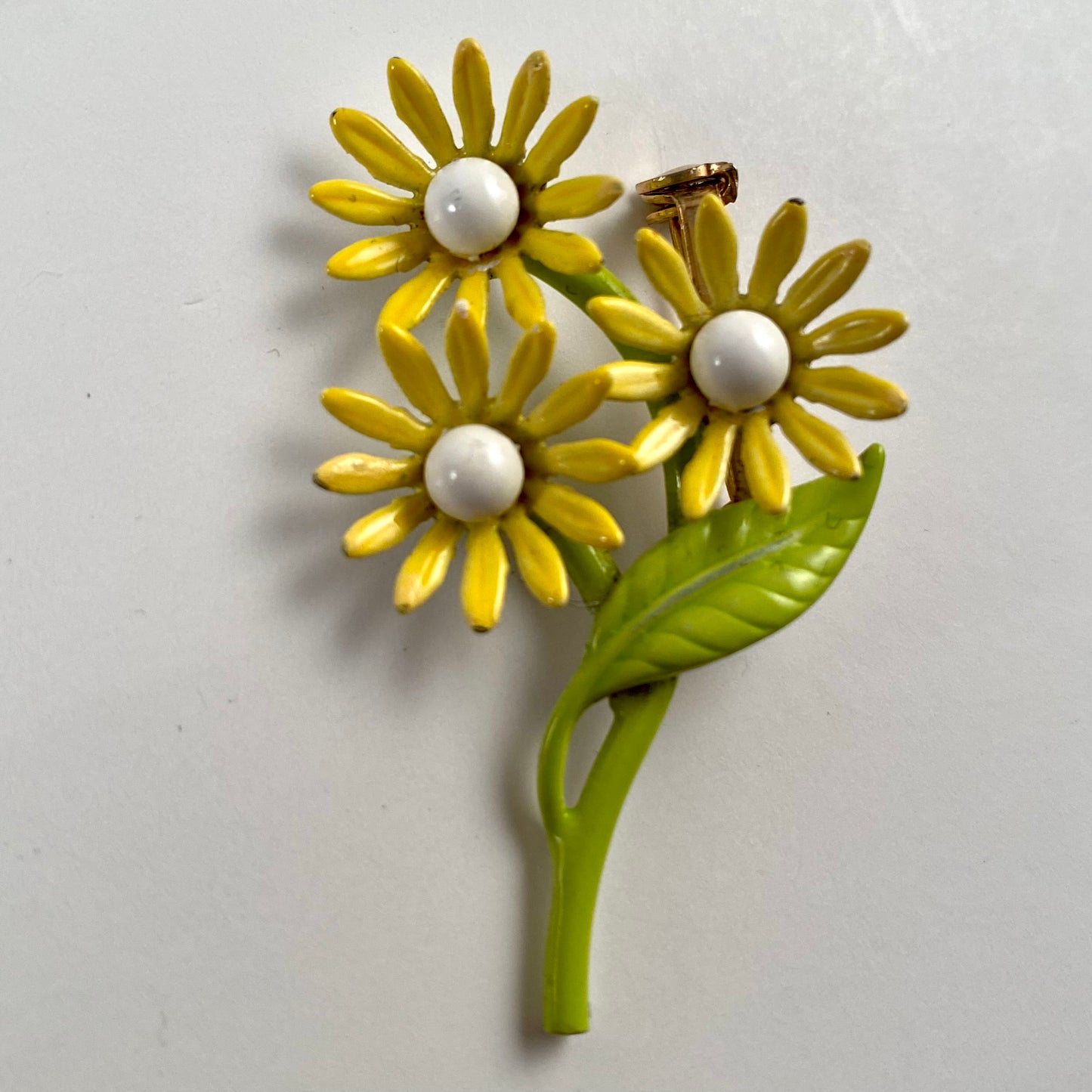 Late 60s/ Early 70s Yellow Enamel Daisy Brooch