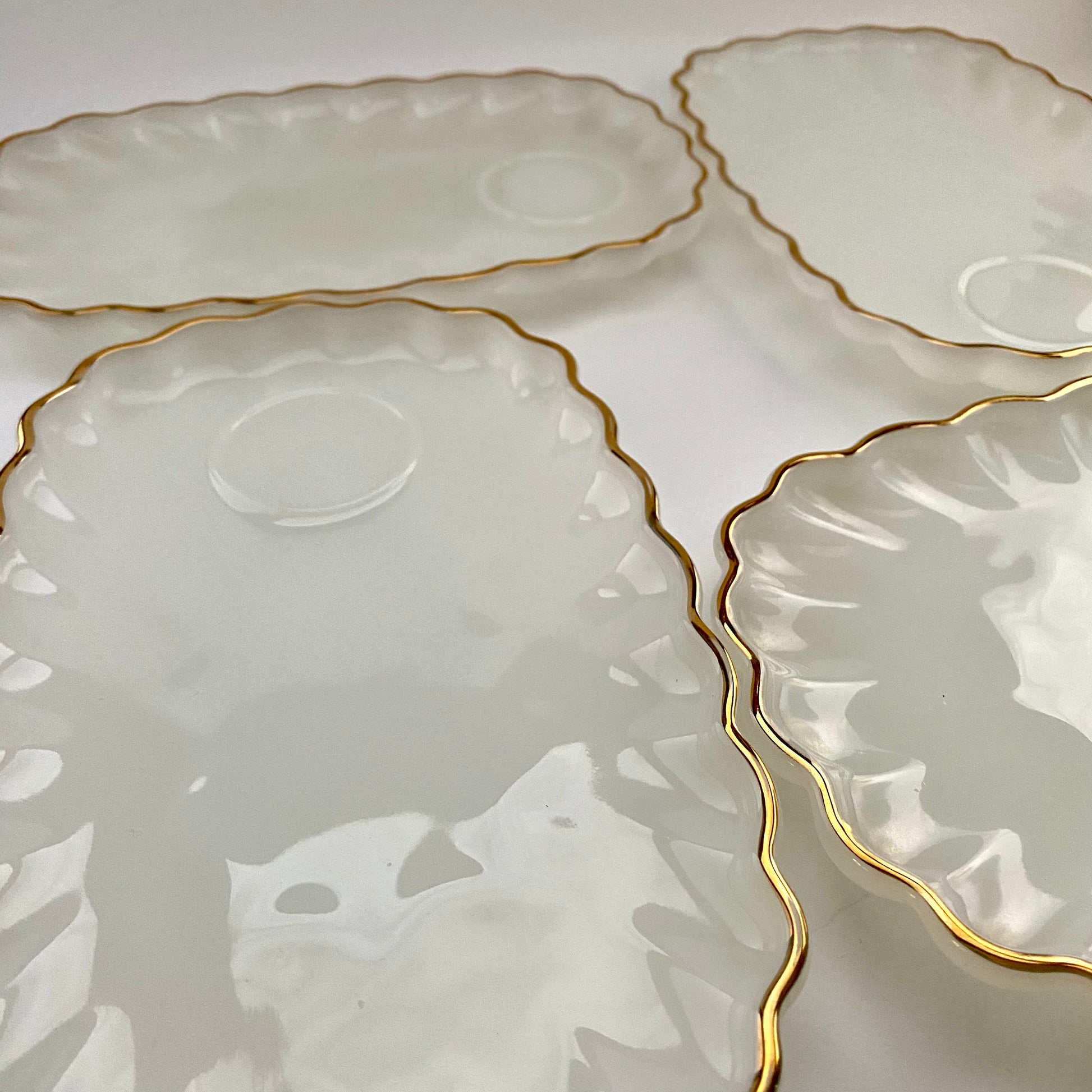 Late 50s Early 60s White Luncheon Plates Cups Set of 4 Retro Kandy Vintage