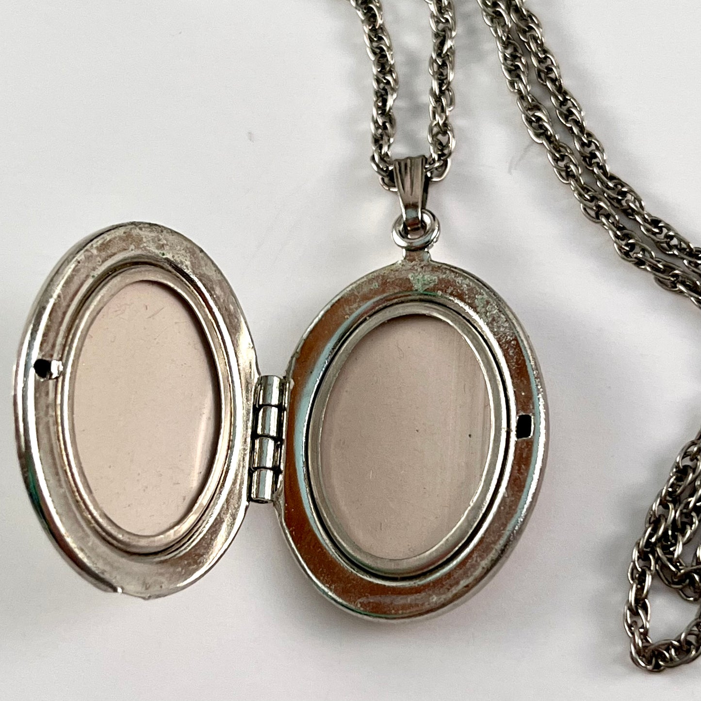 Late 70s/ Early 80s Etched Locket Necklace