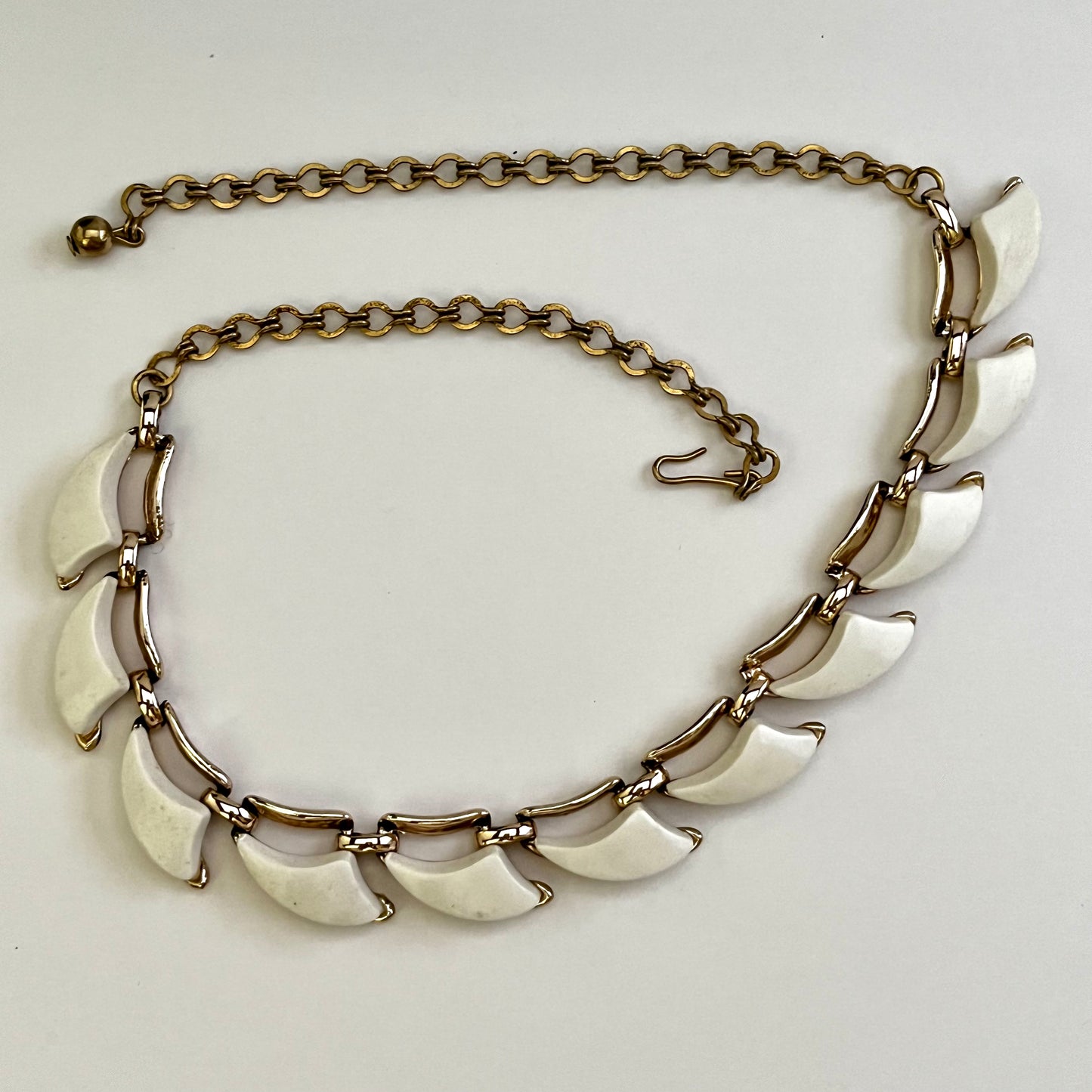 Late 50s/ Early 60s Lucite Necklace