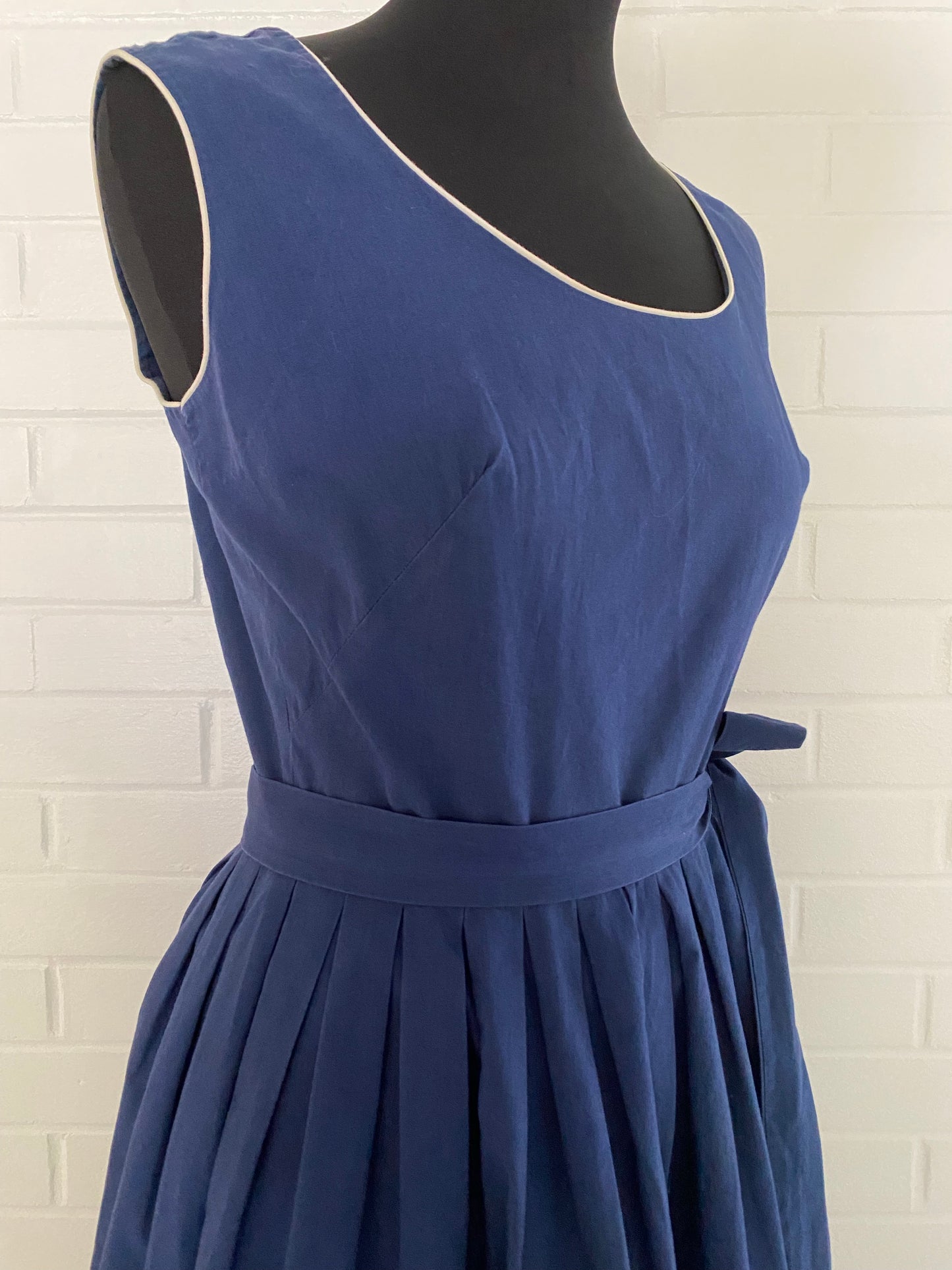 1950s Swirl Apron Dress