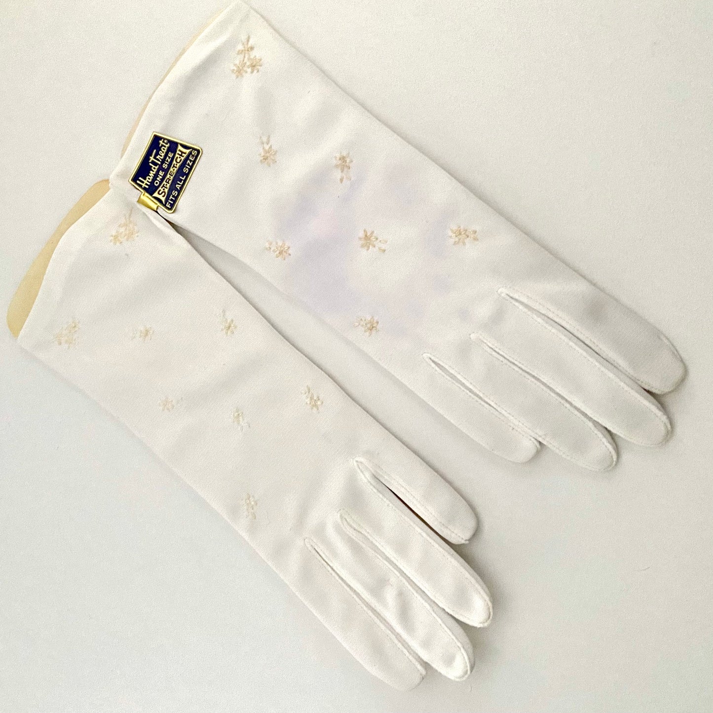 Late 50s/ Early 60s Hand Treat Stretch Gloves