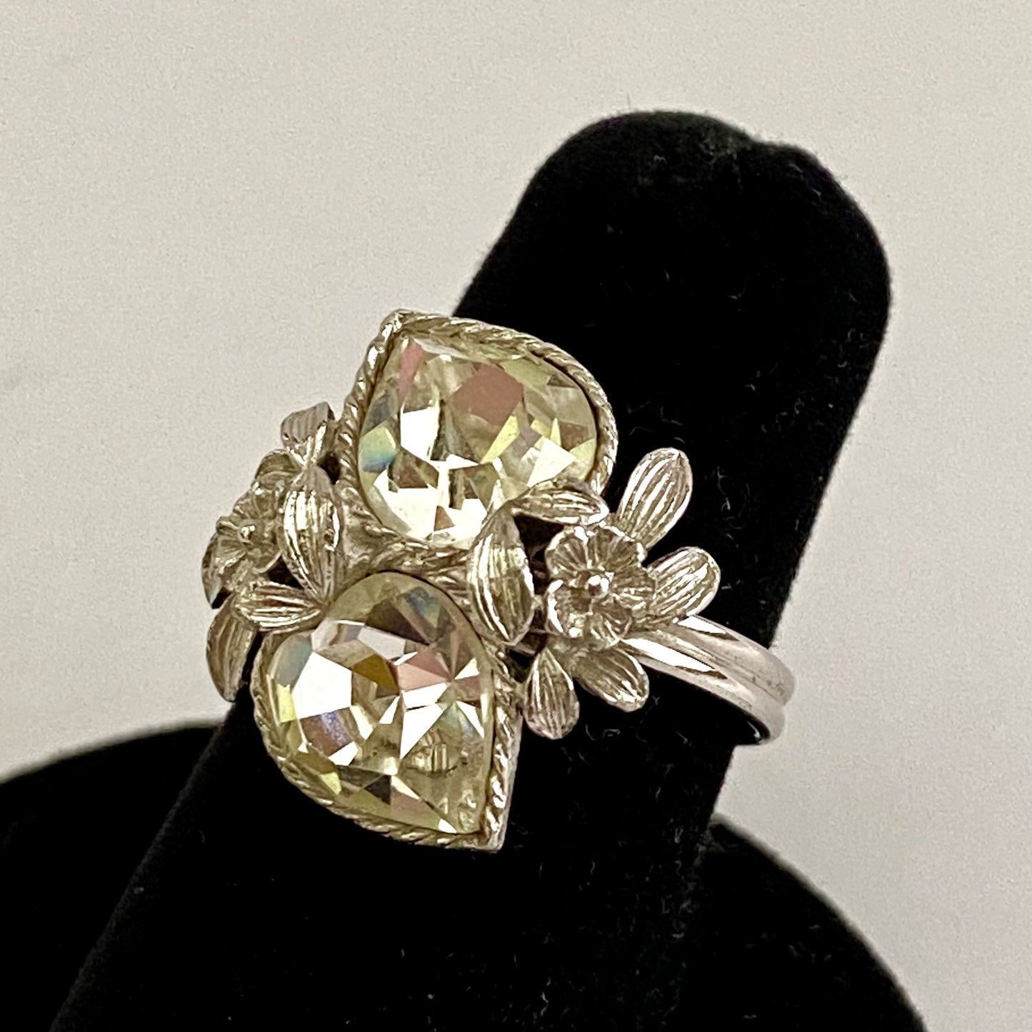 1973 Sarah Coventry Love Story Ring