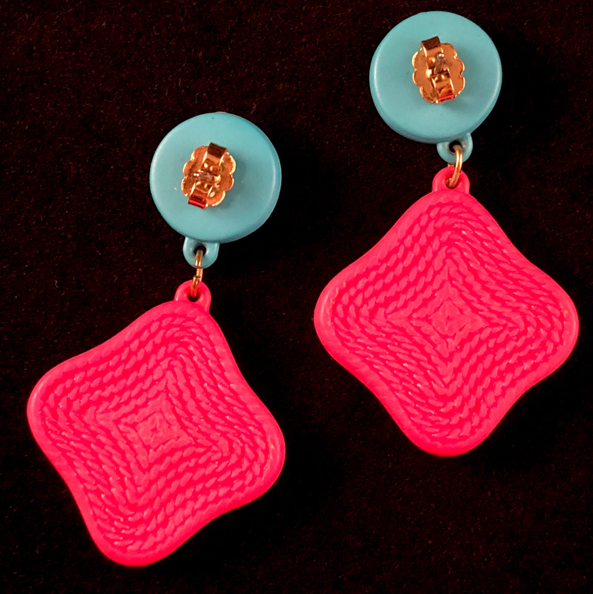 1988 Avon Summer Resort Earrings - Retro Kandy Vintage