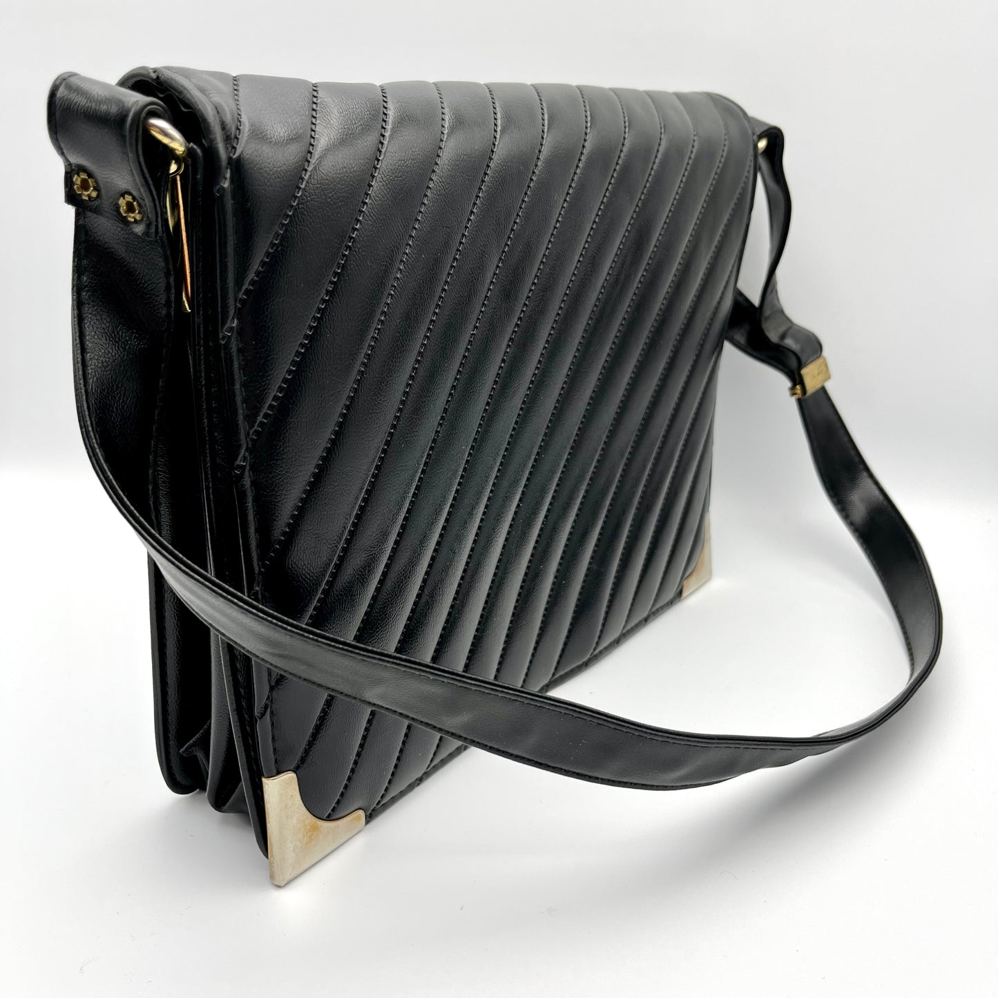 1960s Black Shoulder Bag With Adjustable Strap