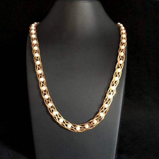 1994 Avon Pearlesque Treasures Necklace - Retro Kandy Vintage