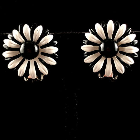 Late 60s/ Early 70s Black & White Enamel Earrings - Retro Kandy Vintage