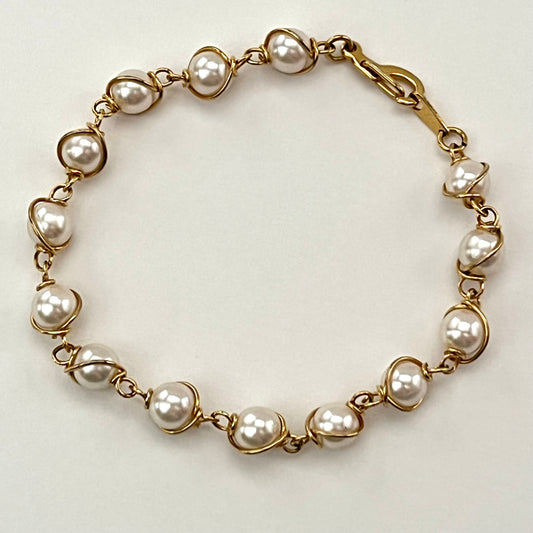 Vintage Pearl & Gold-Tone Wire Bracelet