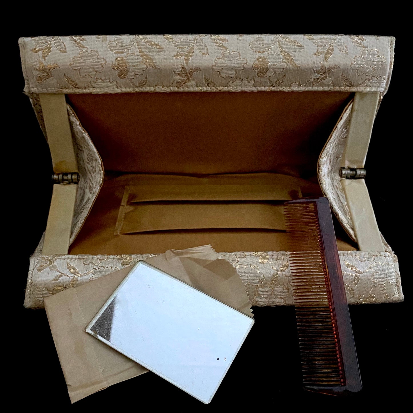 1960s Gold & Ivory Jacquard Taffeta Fabric Clutch - Retro Kandy Vintage