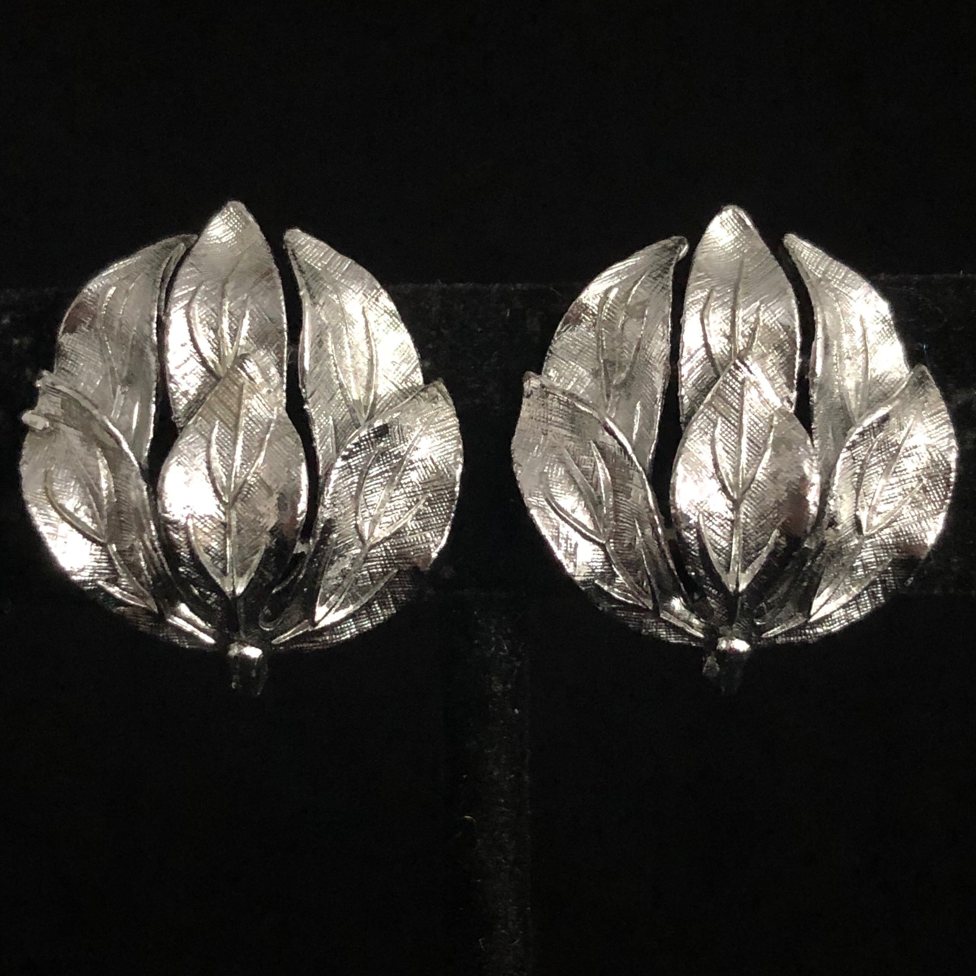 Late 50s/ Early 60s Linser Leaf Earrings - Retro Kandy Vintage