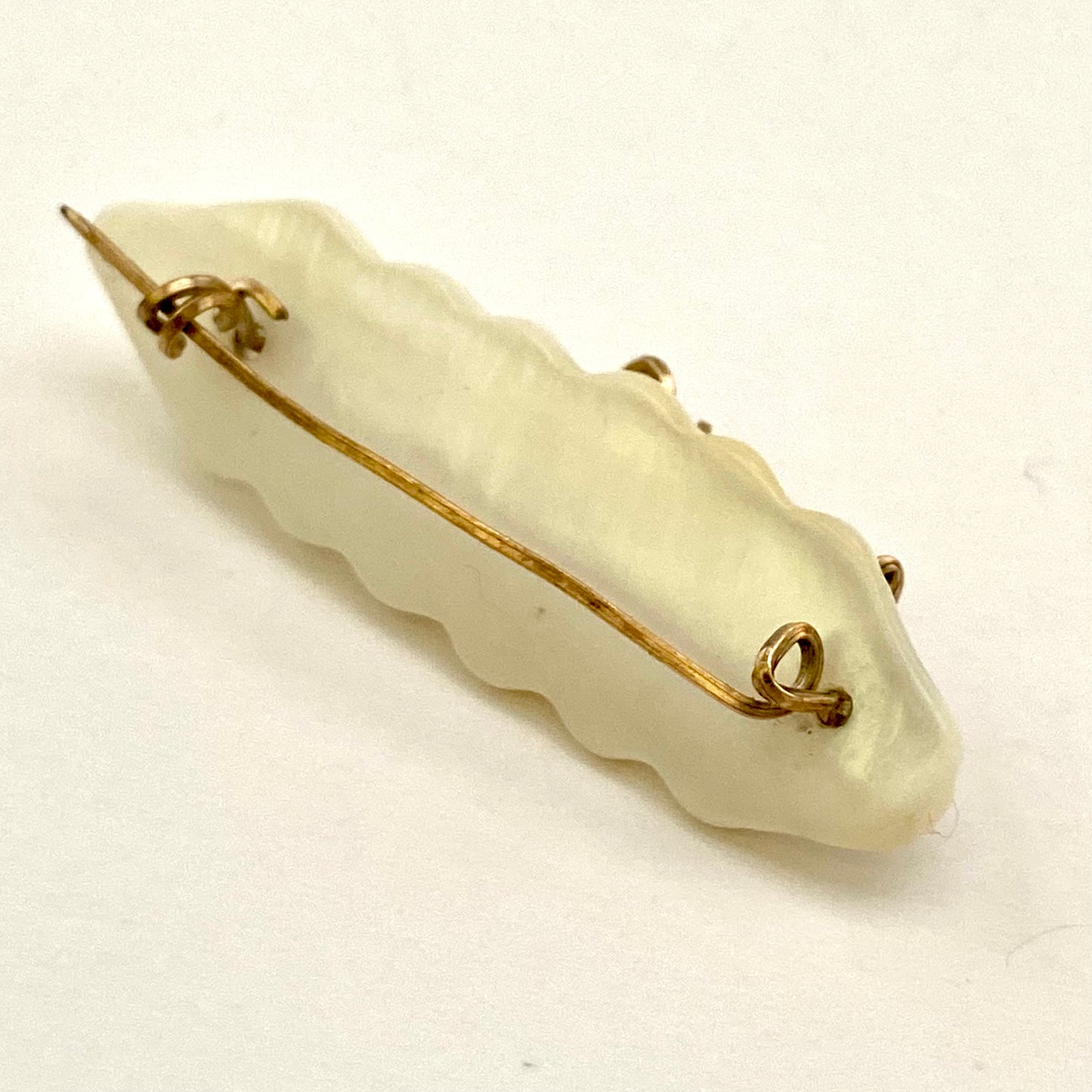 1940s Mother-Of-Pearl Brooch