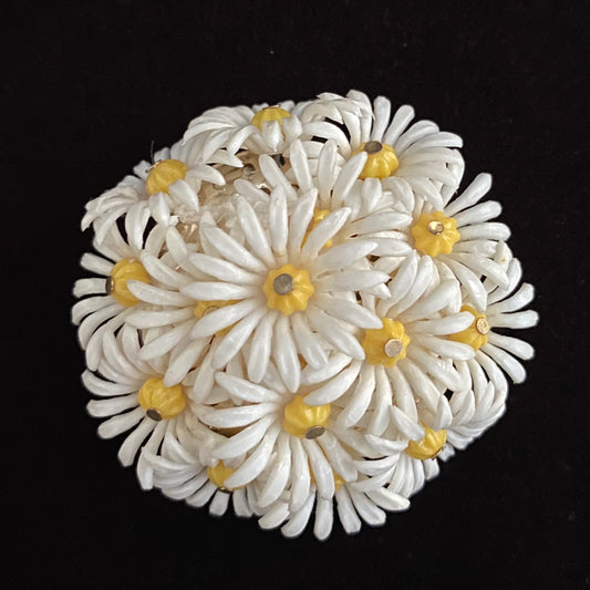 Late 60s/ Early 70s Hong Kong Plastic Daisy Brooch - Retro Kandy Vintage